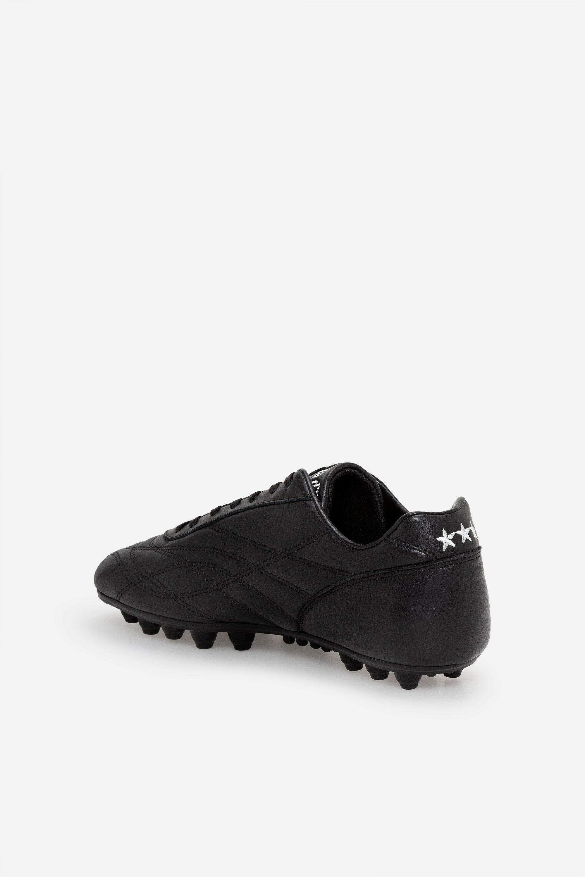 Scarpe da calcio New Star in pelle nera.