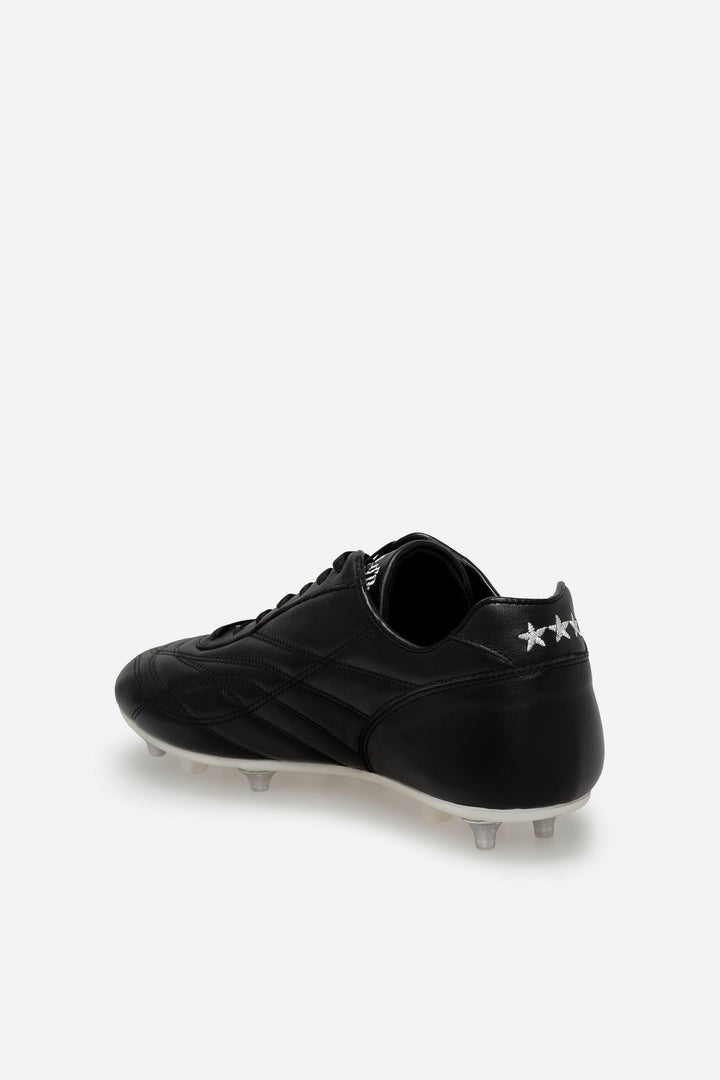 Scarpe da calcio New Star in pelle nera.