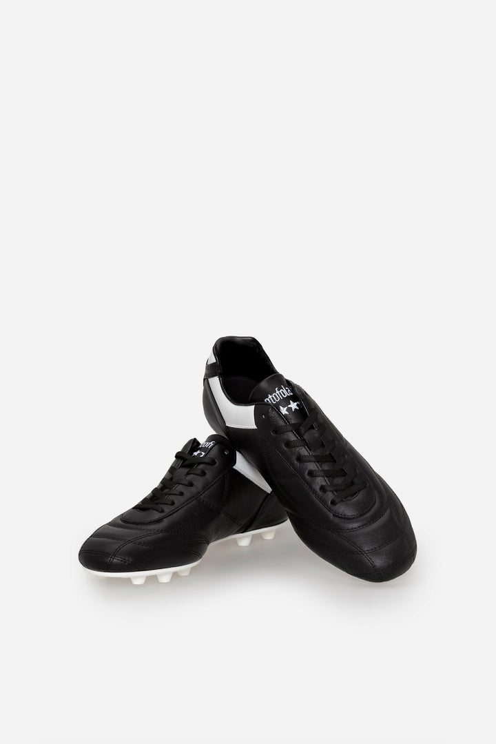 Scarpe da calcio Epoca in pelle nera.