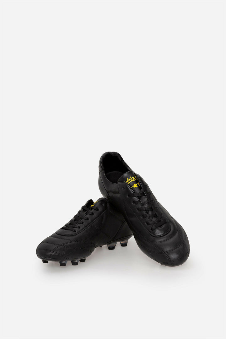 Scarpe da calcio Epoca in pelle nera.