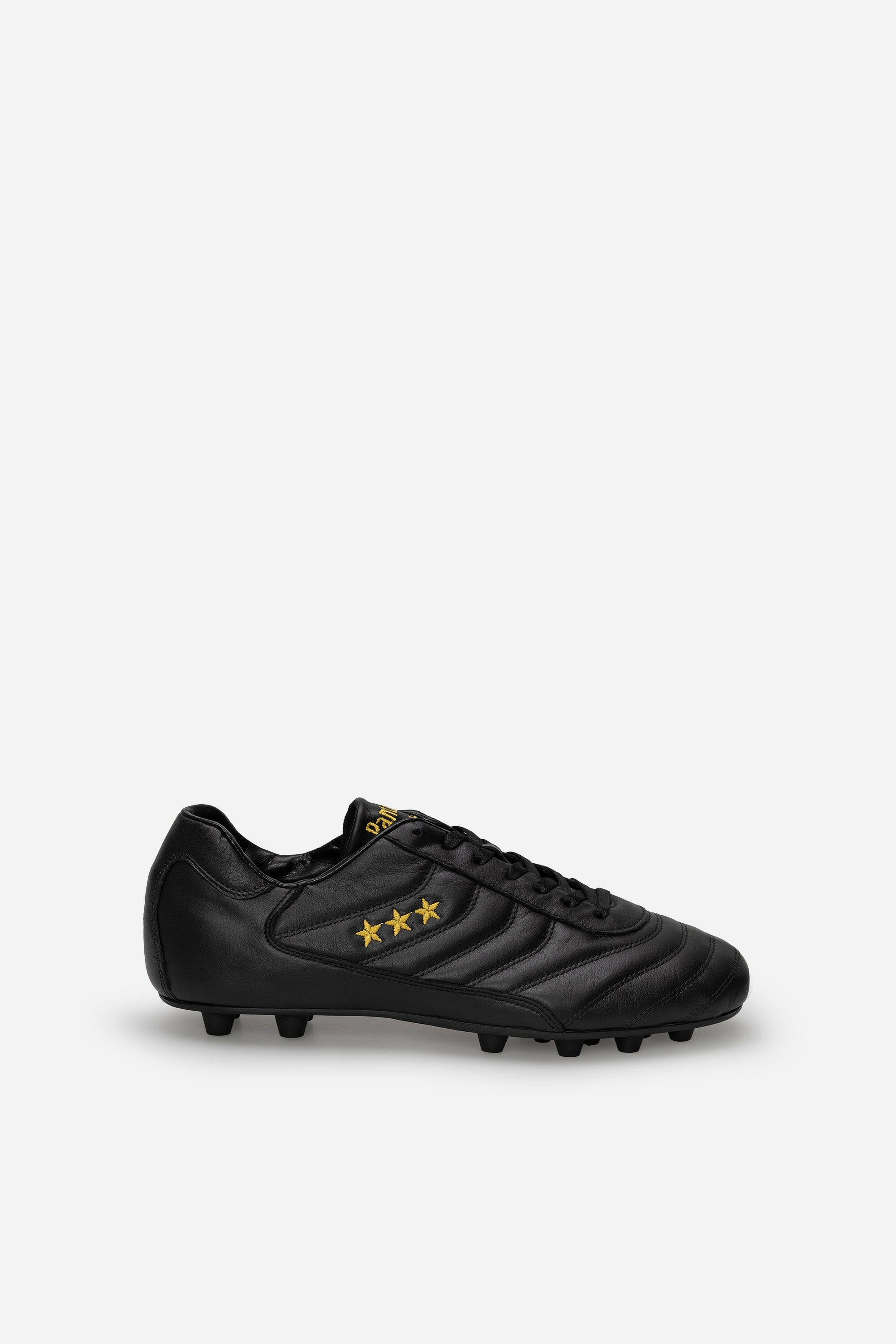 Scarpe da calcio Derby in pelle nera.