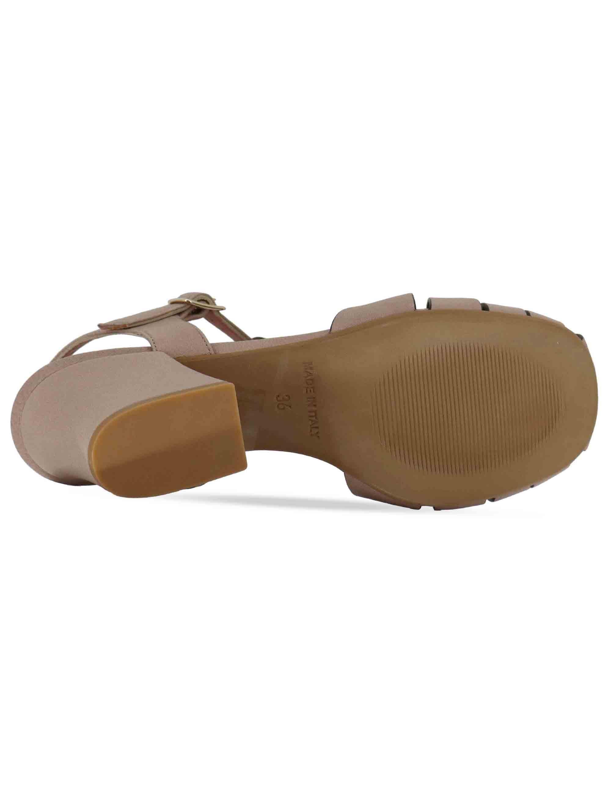Sandali donna in pelle marrone con beige alla caviglia e tacco medio 5105P 015 Les Venues 