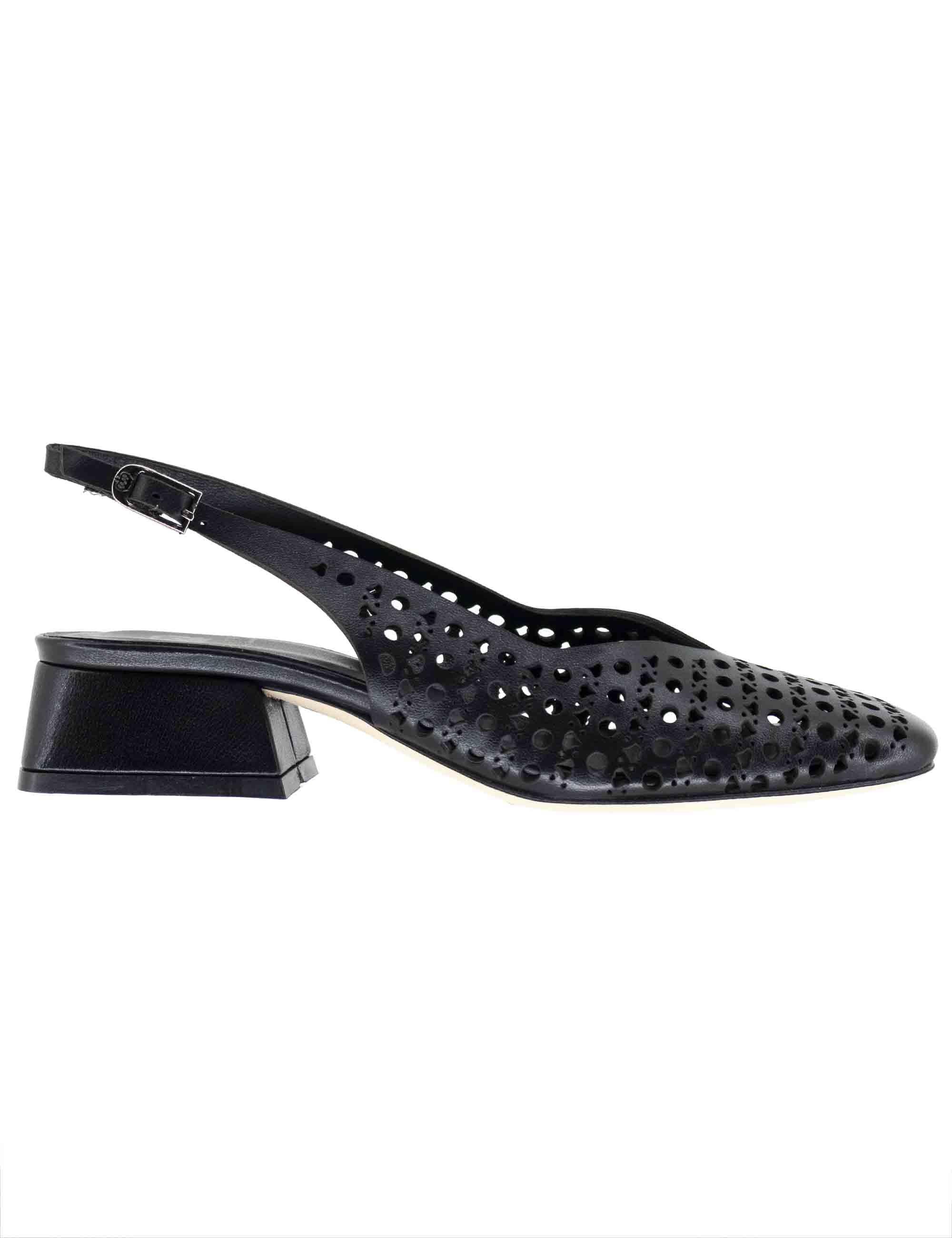 Slingback donna in pelle nera forata CH2525/G 001 L'Arianna 