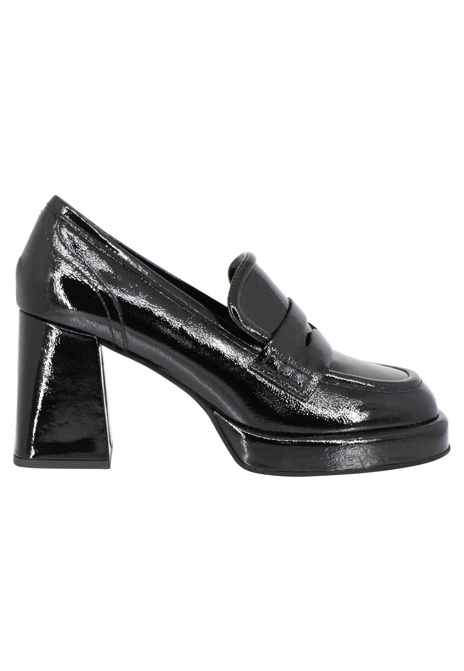 Mocassini donna in vernice nera con tacco alto plateau e punta quadra SP9810 001 Spatarella 