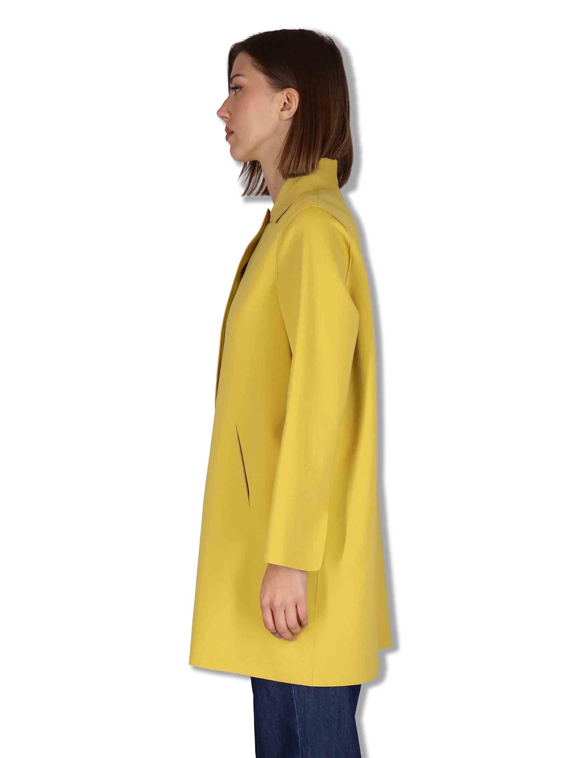 Spolverino donna in tessuto giallo monopetto con bottoni in osso 50260003 091 Ewooluzione 