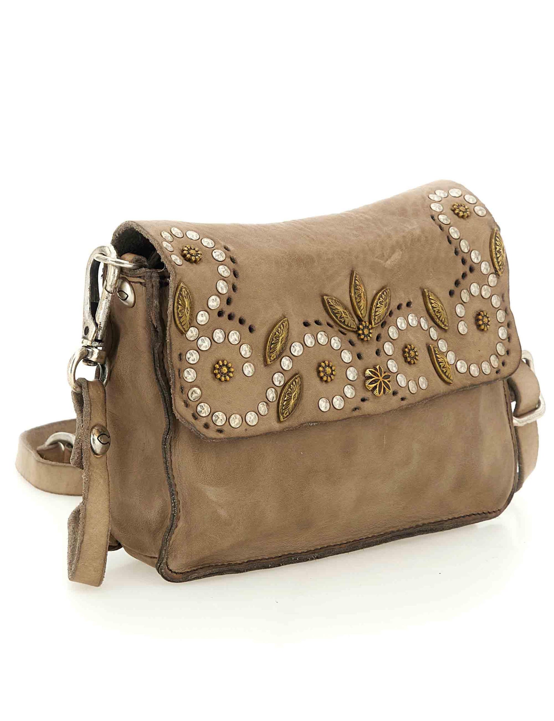 Borse donna Era in pelle beige con borchie e forature laser C044100ND X3014 C0539 Campomaggi 