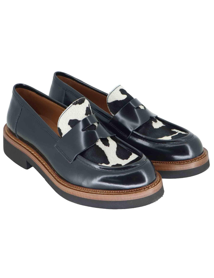 Mocassini donna in pelle nera con vaschetta in contrasto e suola in gomma SP3276 001 Spatarella 