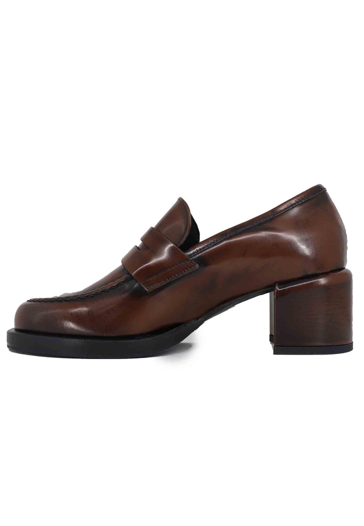 Mocassini donna in pelle marrone con tacco in pelle e punta tonda SMA23 012 Poesie Veneziane 
