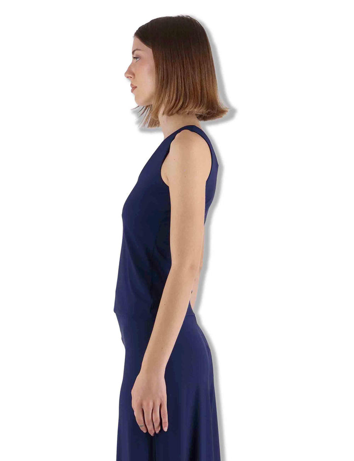 Top donna Soft Jersey in blu con scollo a V e giromaniche JP556470210 80043 Maliparmi 