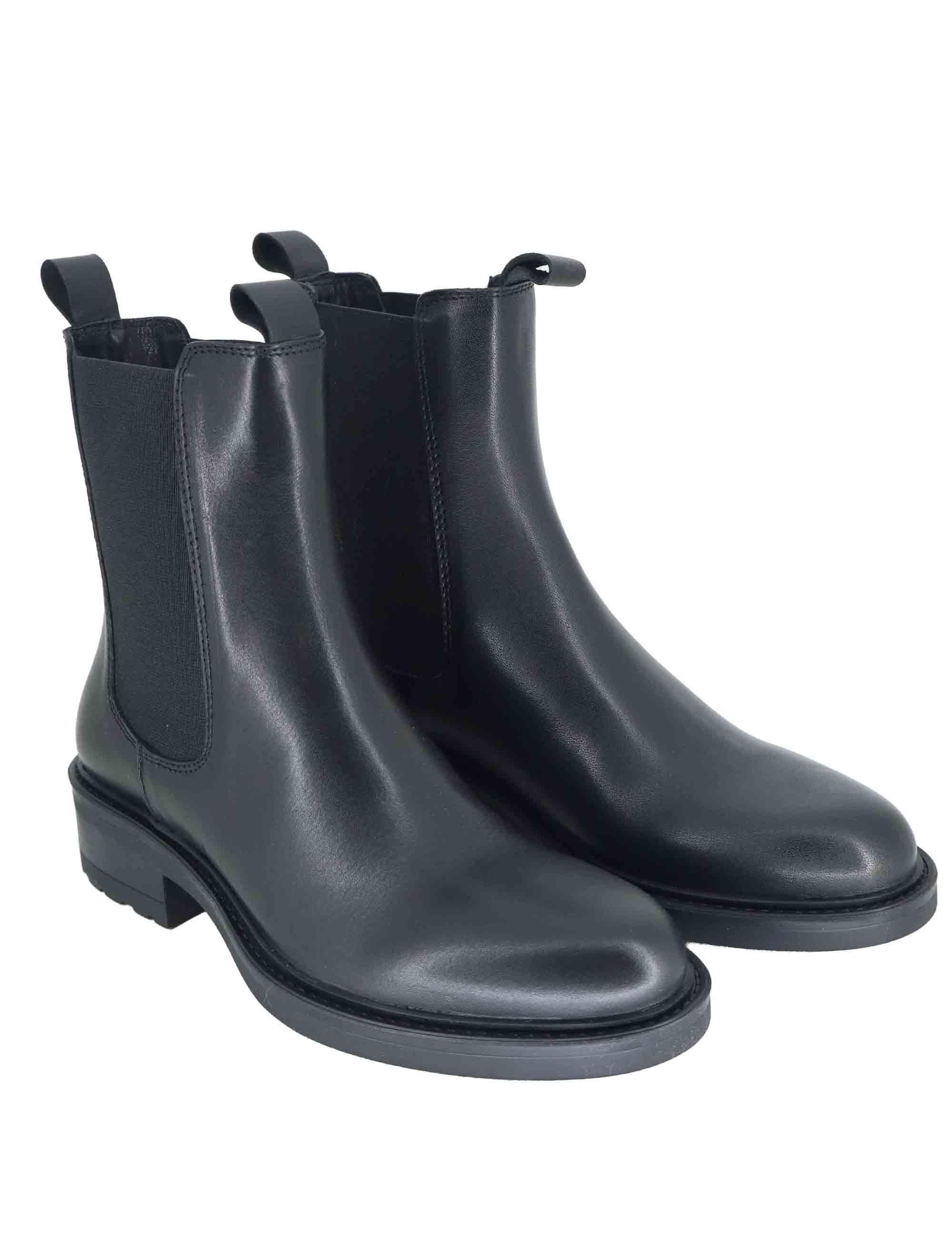 Stivaletti donna in pelle nera con elastici laterali e tacco basso SP56209 001 Spatarella 