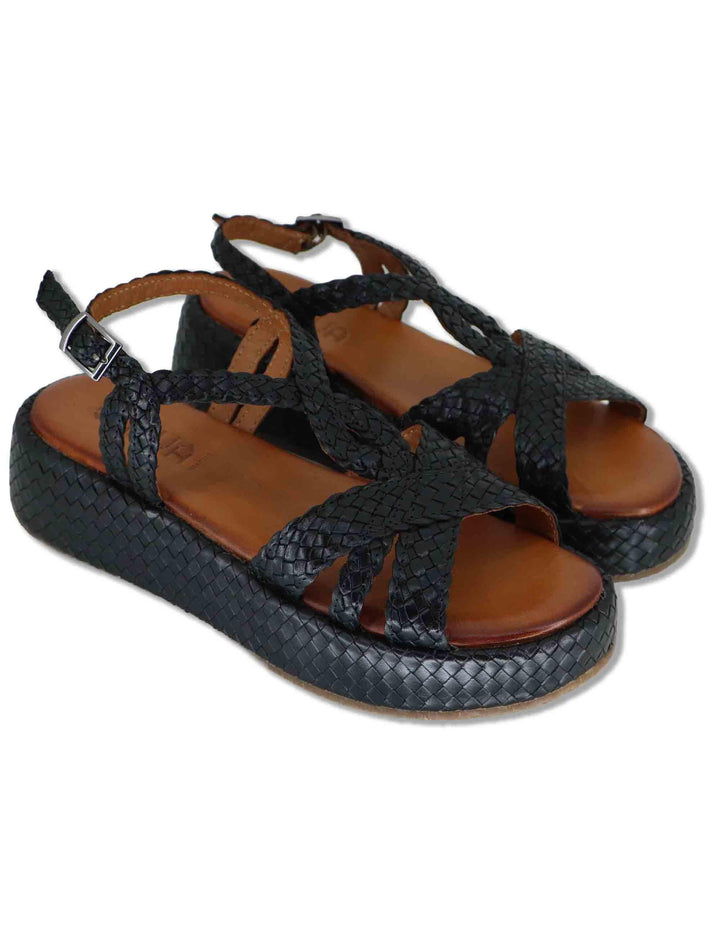 Sandali donna in pelle intrecciata nera con cinturino e zeppa media WD511R03 500007 Vueva 