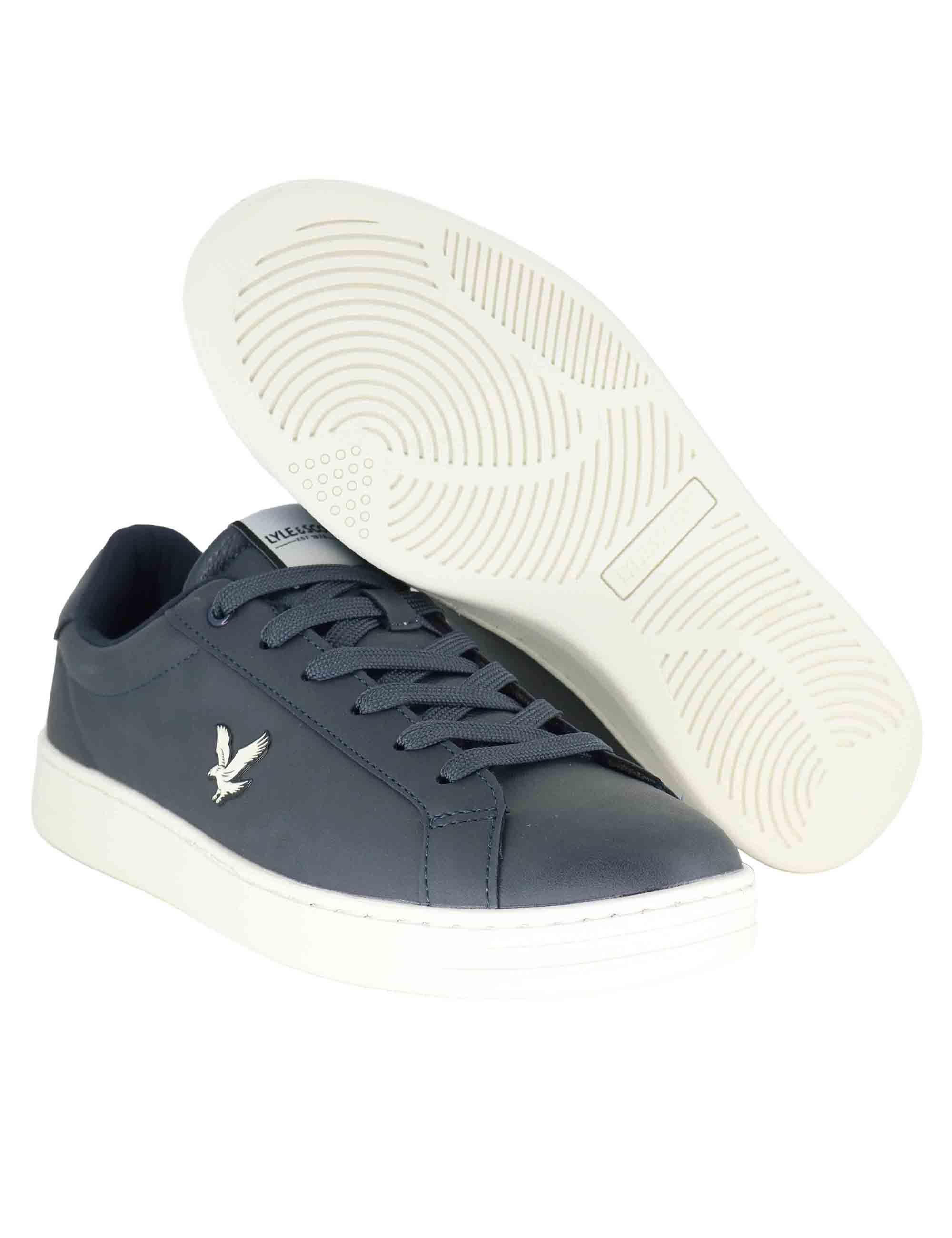 Sneakers uomo in pelle blu con riporti in contrasto e logo laterale KALEB004 116 Lyle & Scott 