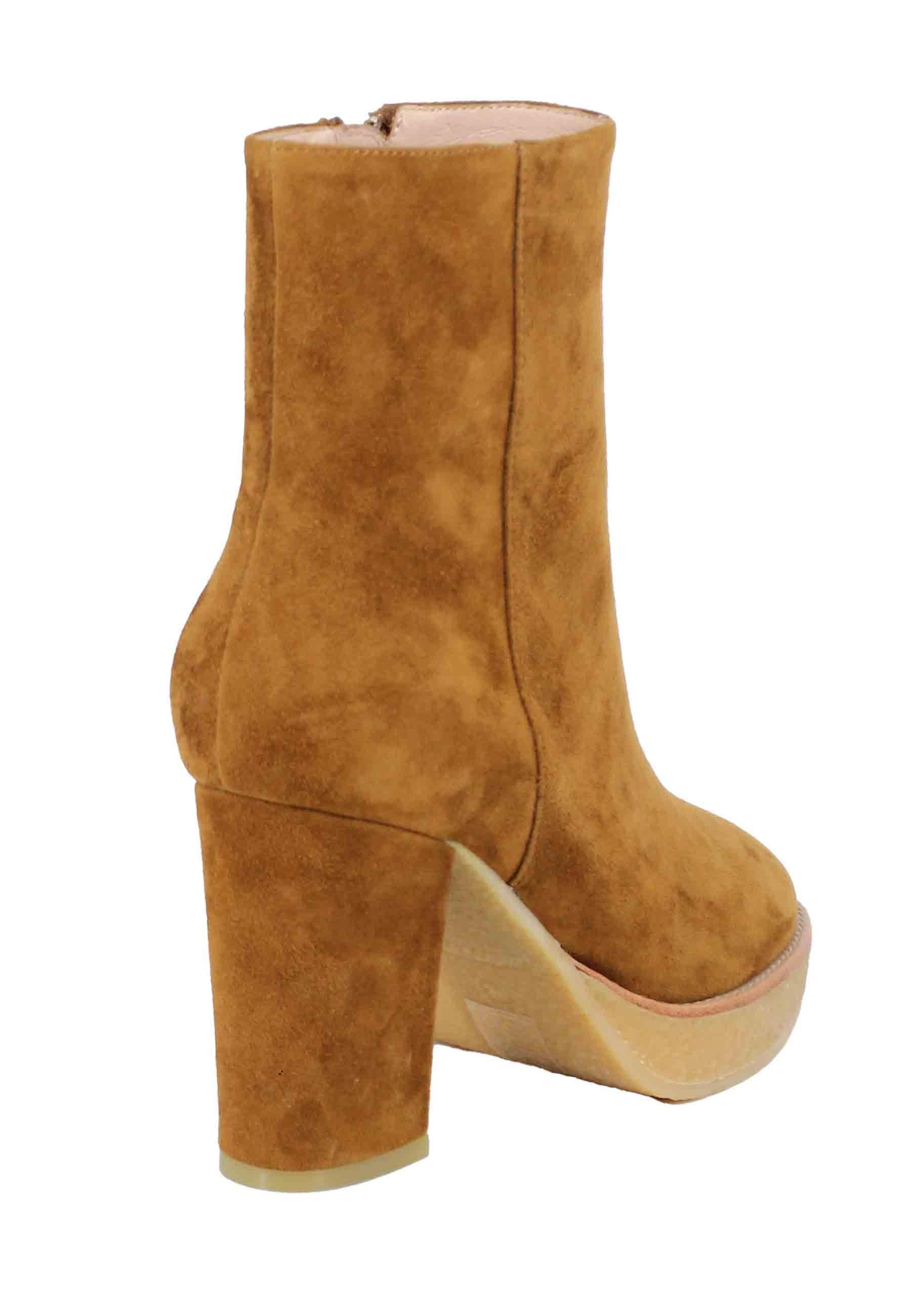 Stivaletti donna in camoscio cuoio con plateau in para Biot 355T30BK 014 Lola Cruz 