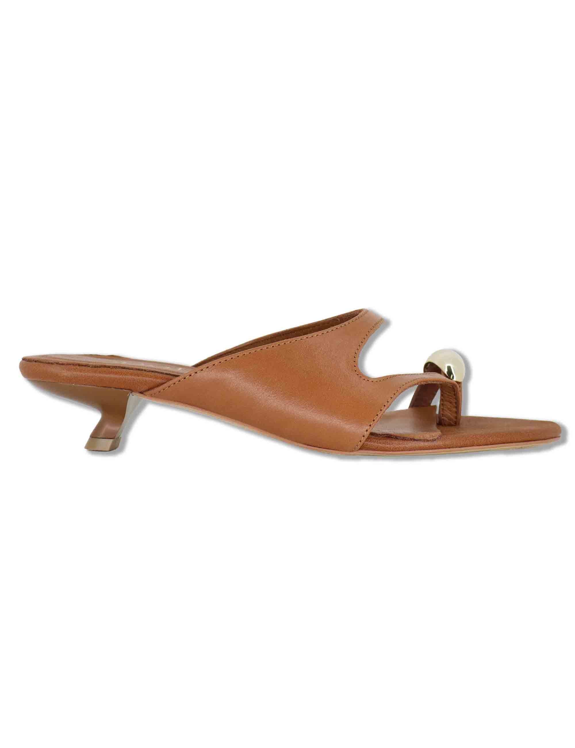 Sandali donna infradito in pelle cuoio con anello oro e tacco basso SP261650 014 Spatarella 