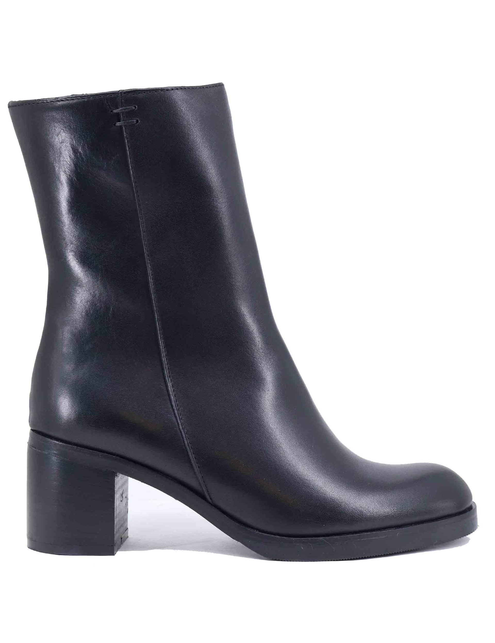 Stivaletti donna in pelle nera punta tonda SPTRPR980 001 Spatarella 