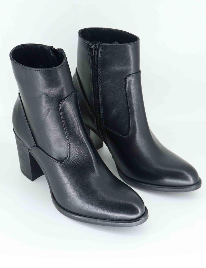 Stivaletti donna in pelle nera con tacco alto 9754SILM 001 Les Venues 