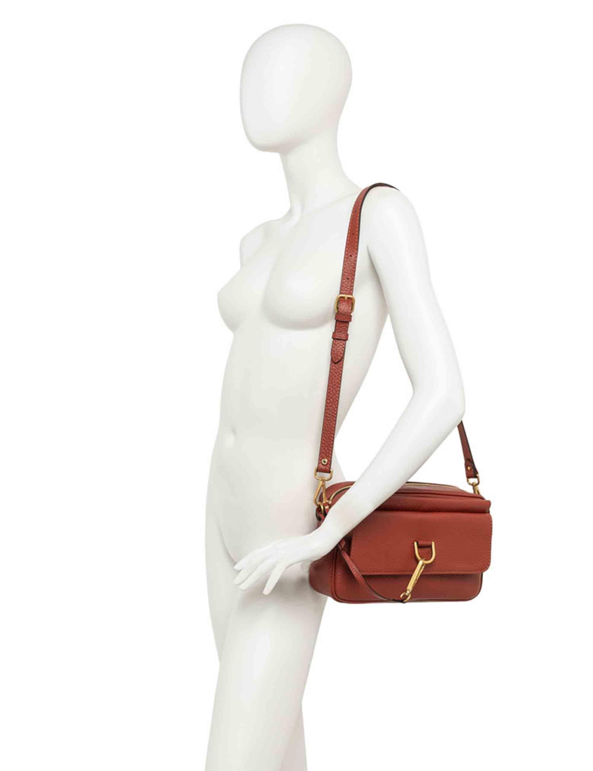 Borse donna Marisol in pelle nera con tracolla removibile e gancio oro BS11516 001 TKL Gianni Chiarini 