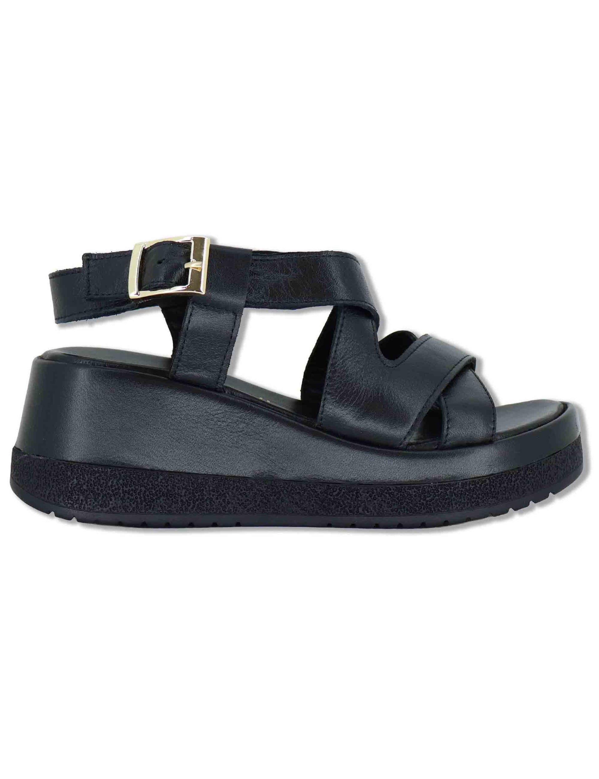 Sandali donna slingback in pelle nera con zeppa e cinturino regolabile SP261354 001 Spatarella 