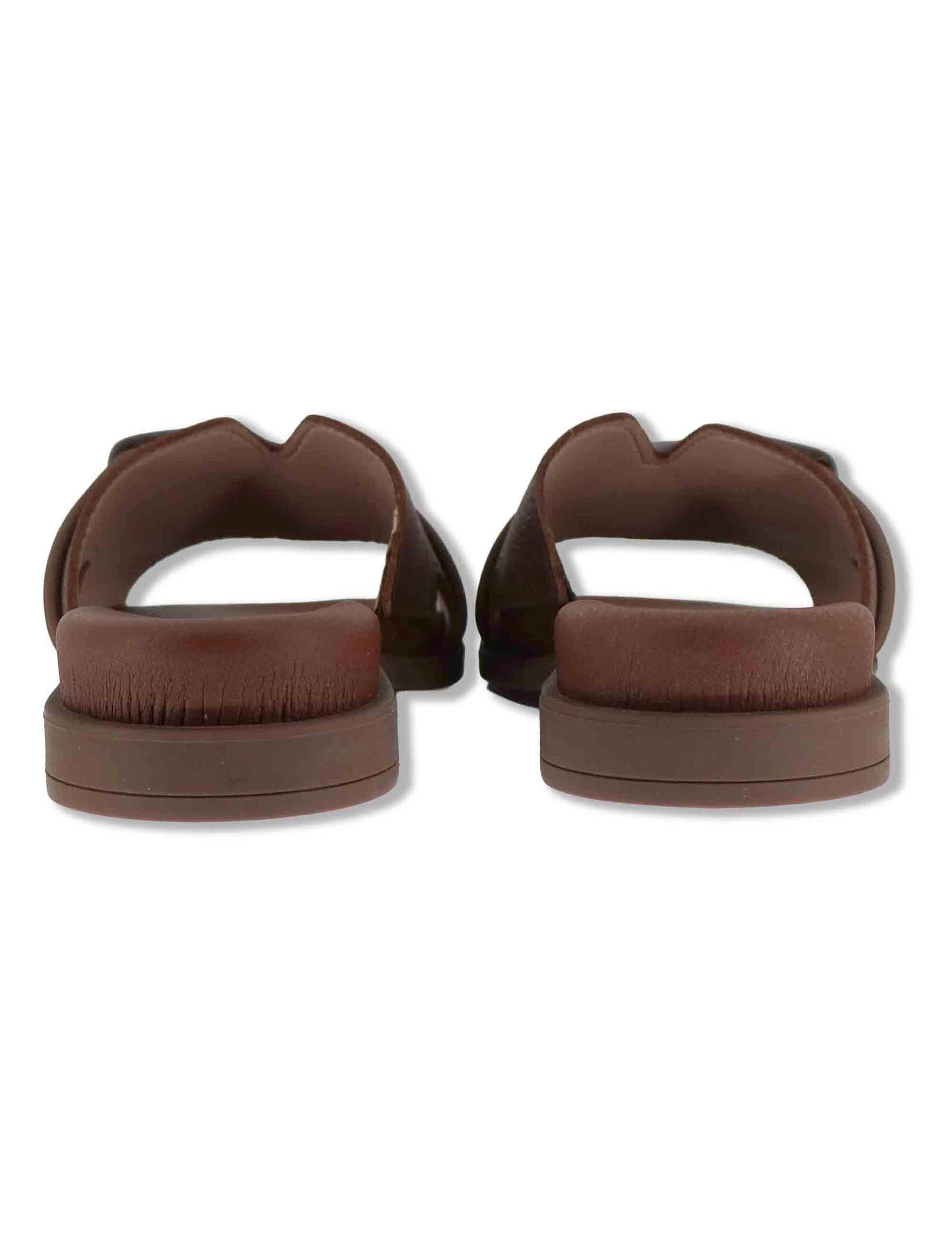 Sandali bassi donna in pelle cuoio e laminata con sottopiede imbottito HV264683 AVELLANA Hispanitas 