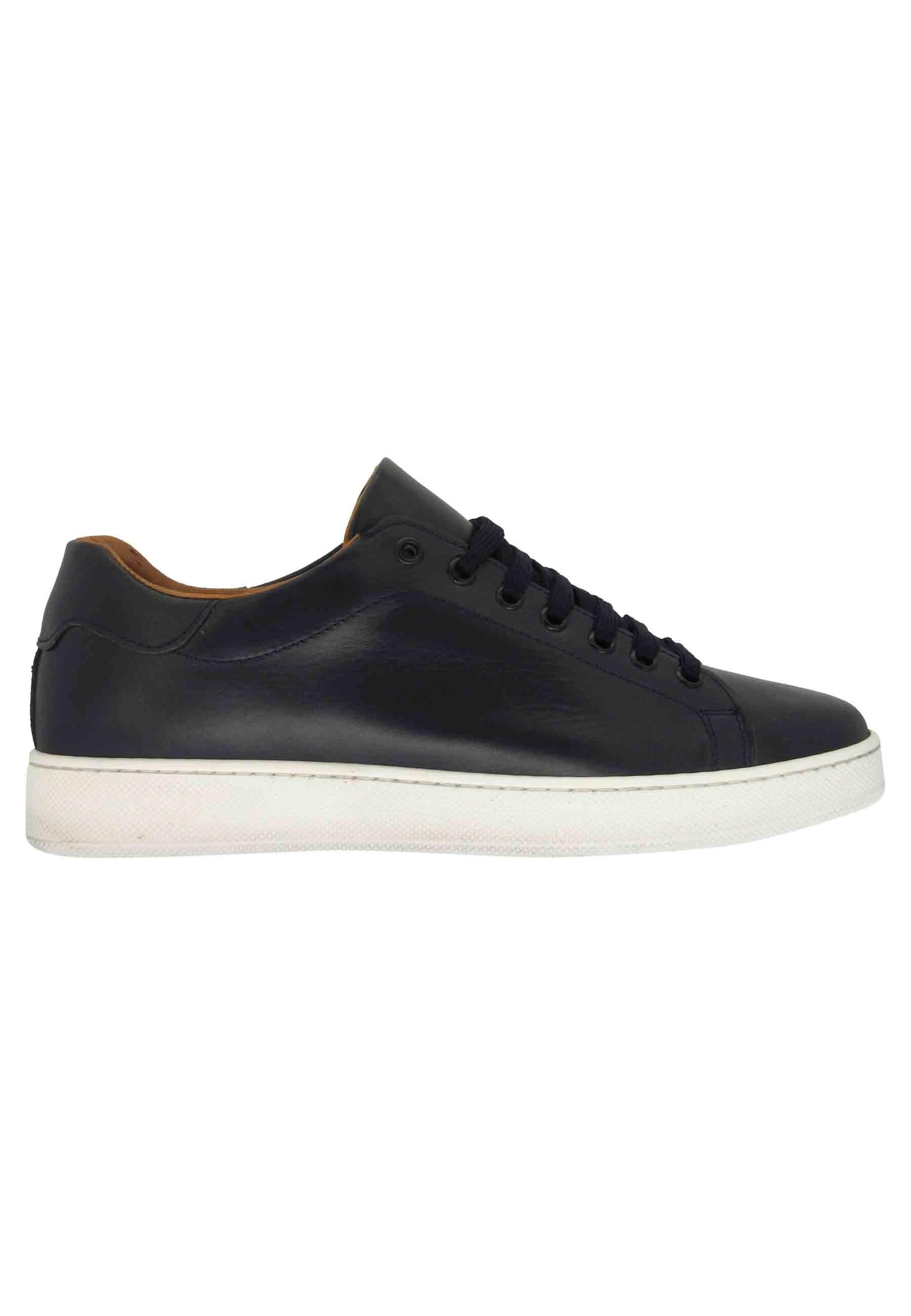 Sneakers uomo in pelle blu con fondo in gomma 2011 P002 Spatarella 