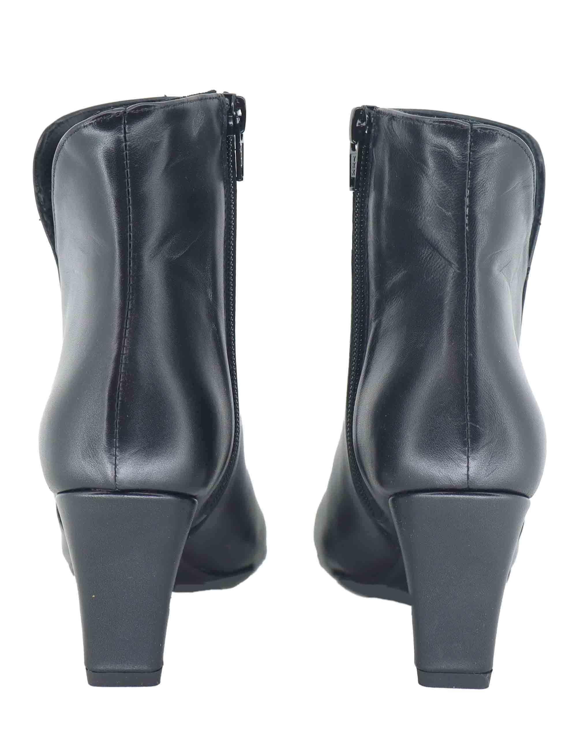 Stivaletti donna in pelle nera con tacco alto e zip laterale SP2312 001 Spatarella 