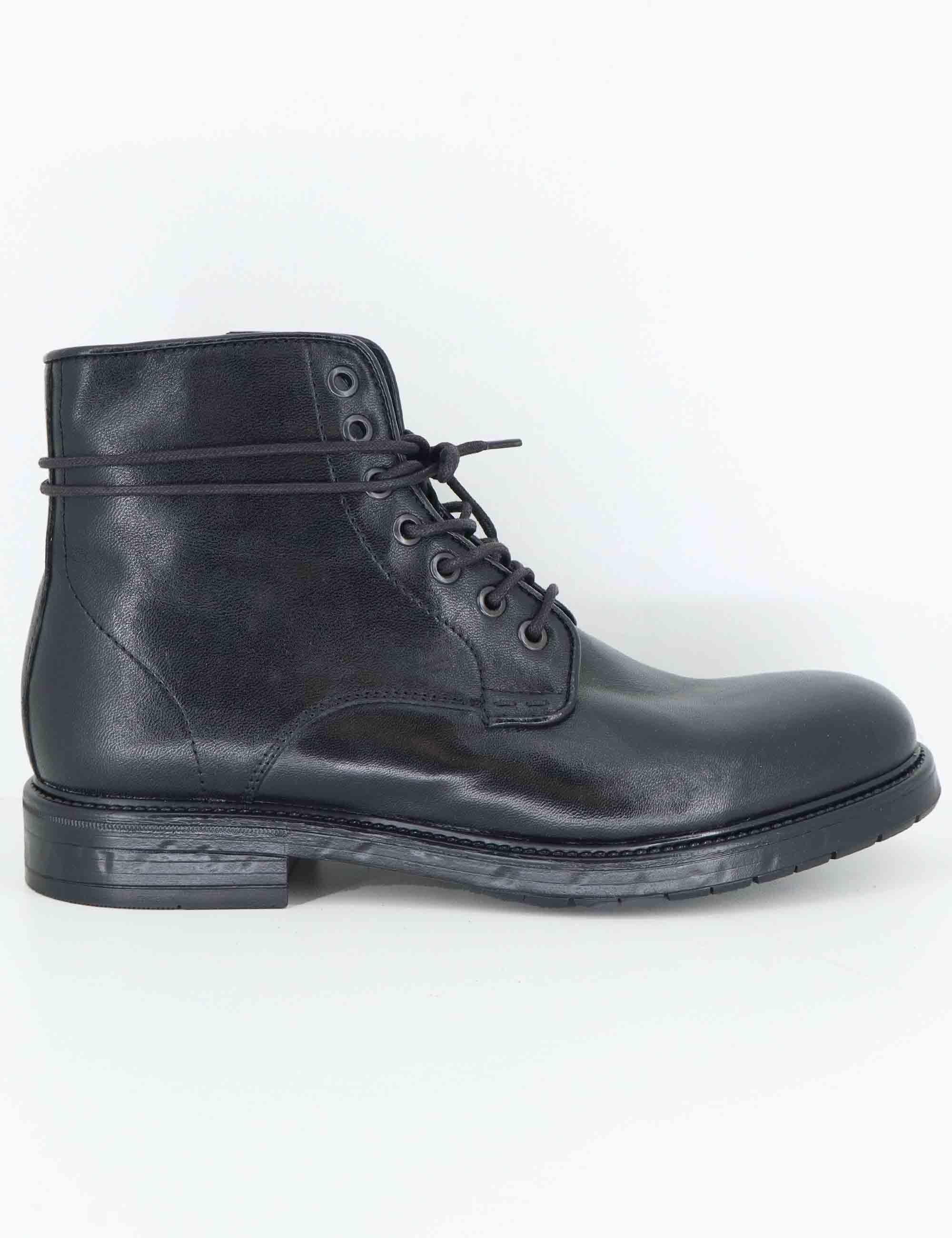 Stivaletti uomo in pelle nera con zip interna e suola in gomma SPGB2050 001 Spatarella 