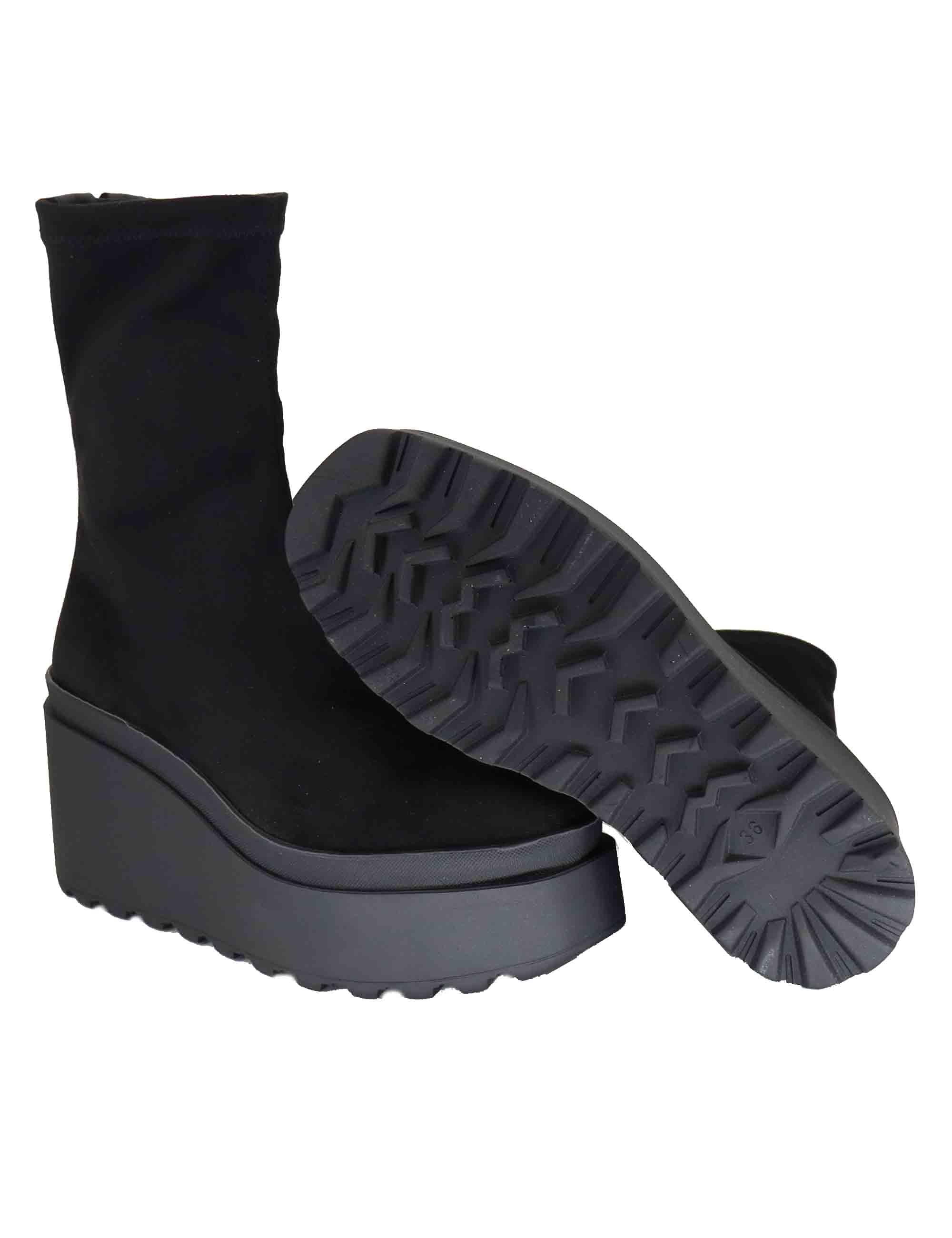 Stivaletti donna in tessuto alcantara elasticizzato nero con zeppa alta JOLLY 11 001 Tattoo 