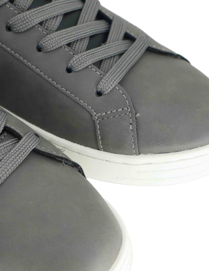 Sneakers uomo in pelle grigia con riporti in contrasto e logo laterale KALEB004 124 Lyle & Scott 