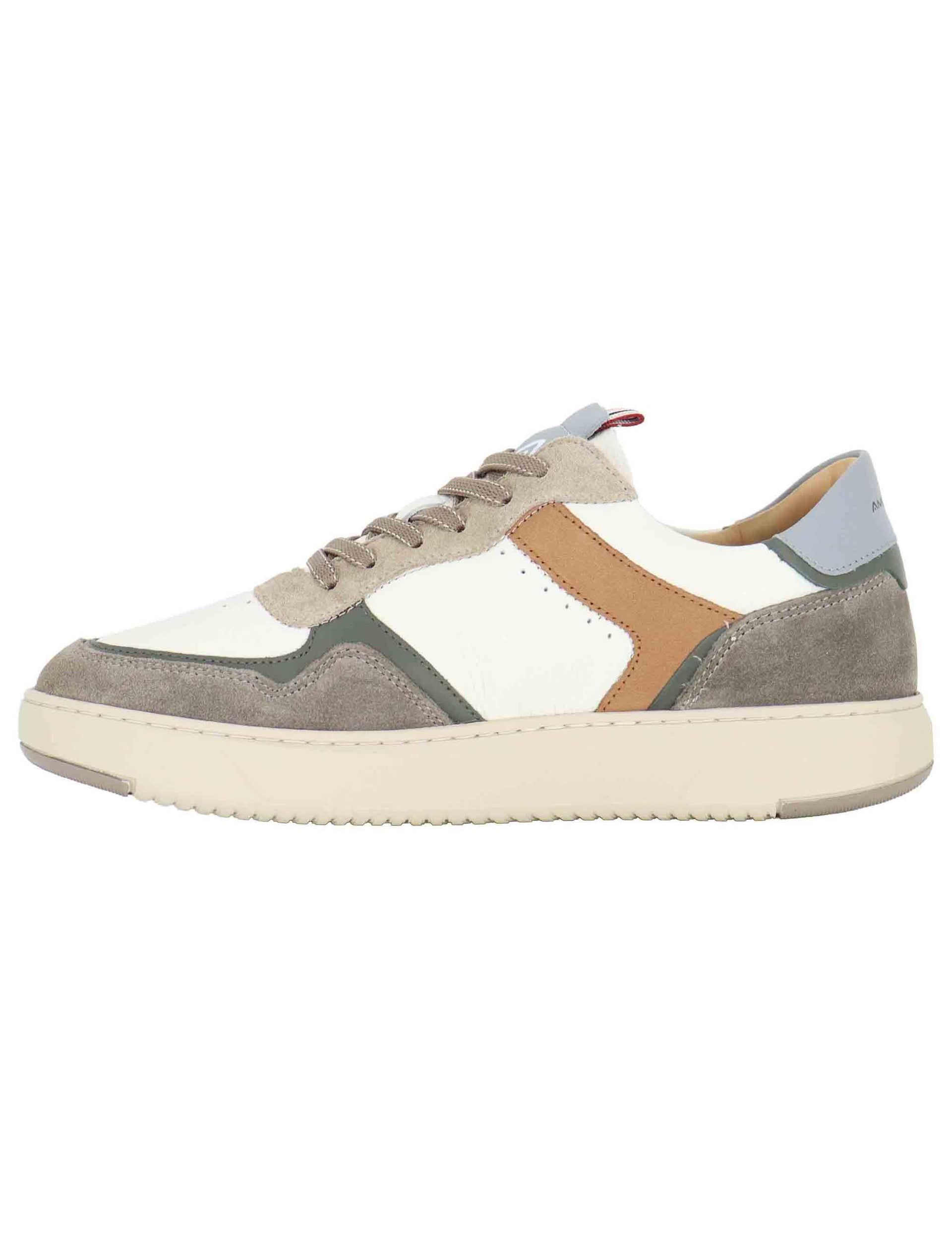 Sneakers uomo in pelle bianca e camoscio taupe 14095 1580AM Ambitious 