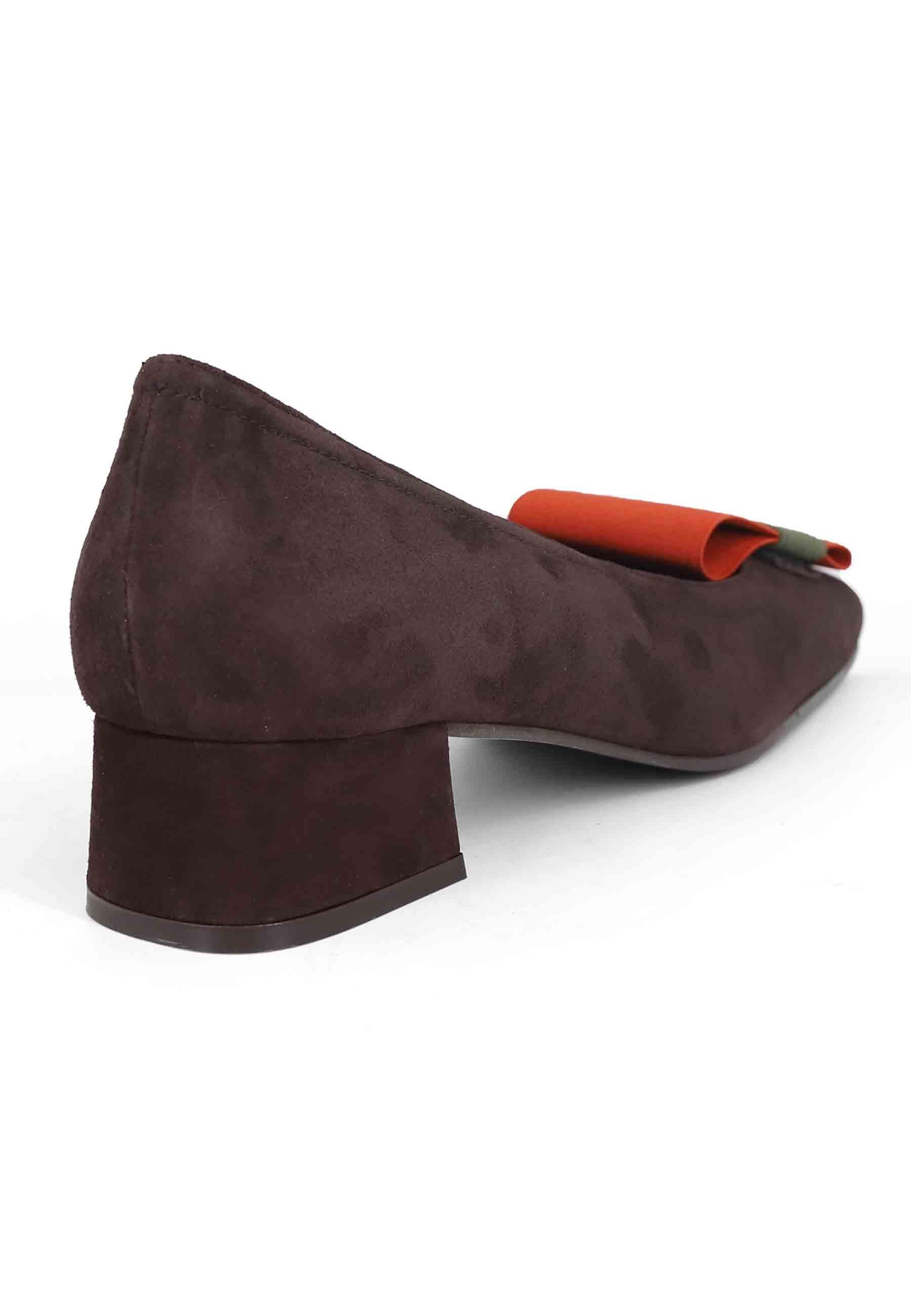 Decollete donna in camoscio marrone con tacco basso GARDEN 013 Daniele Ancarani 