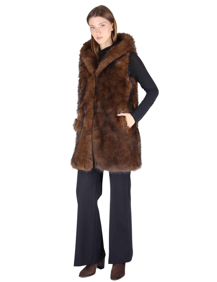 Gilet donna in eco fur marrone con cappuccio effetto pelliccia SP25296 DARK BROWN Spatarella 
