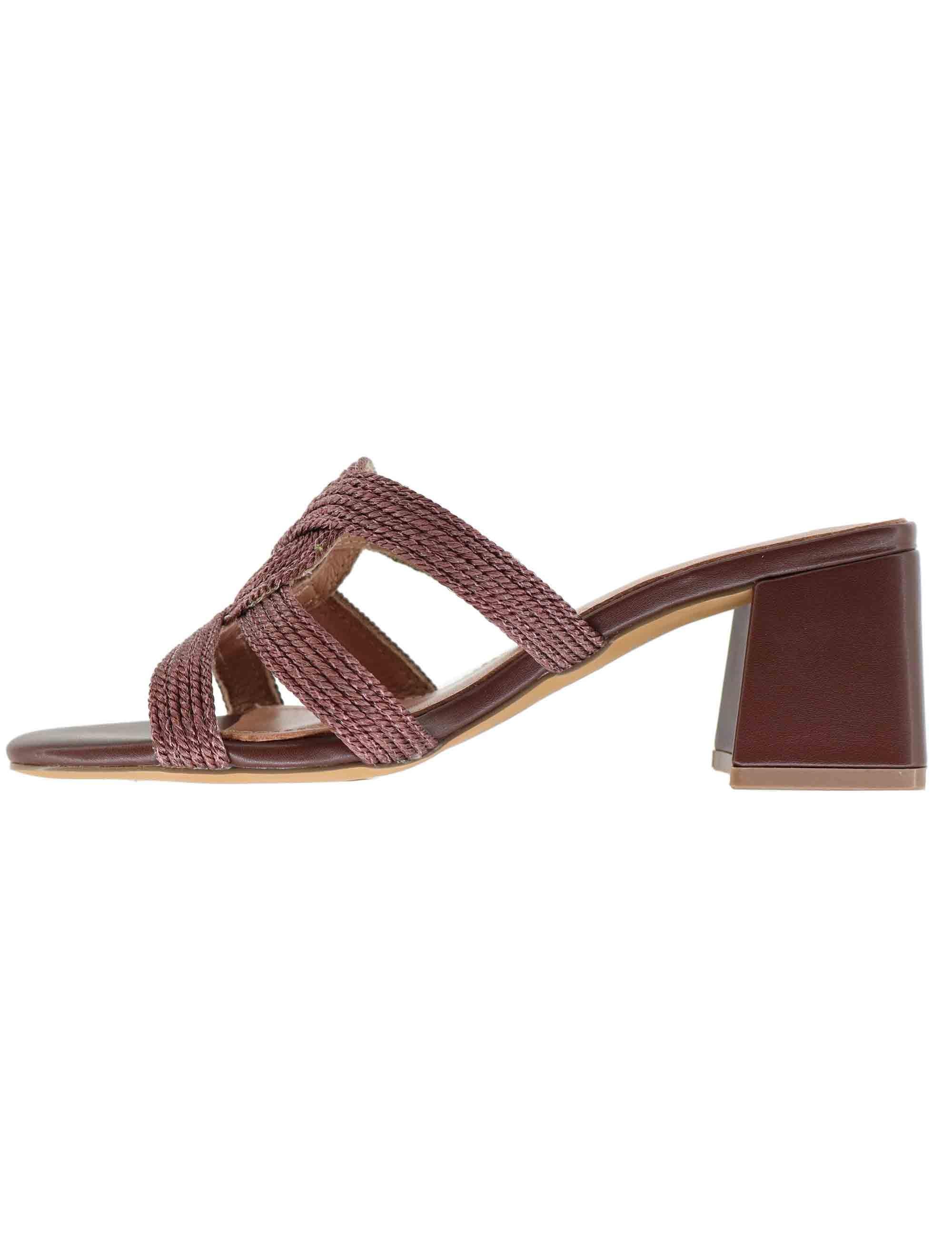 Sandali donna Alia in tessuto marrone con punta quadra 851Z94HG 028 Bibi Lou 