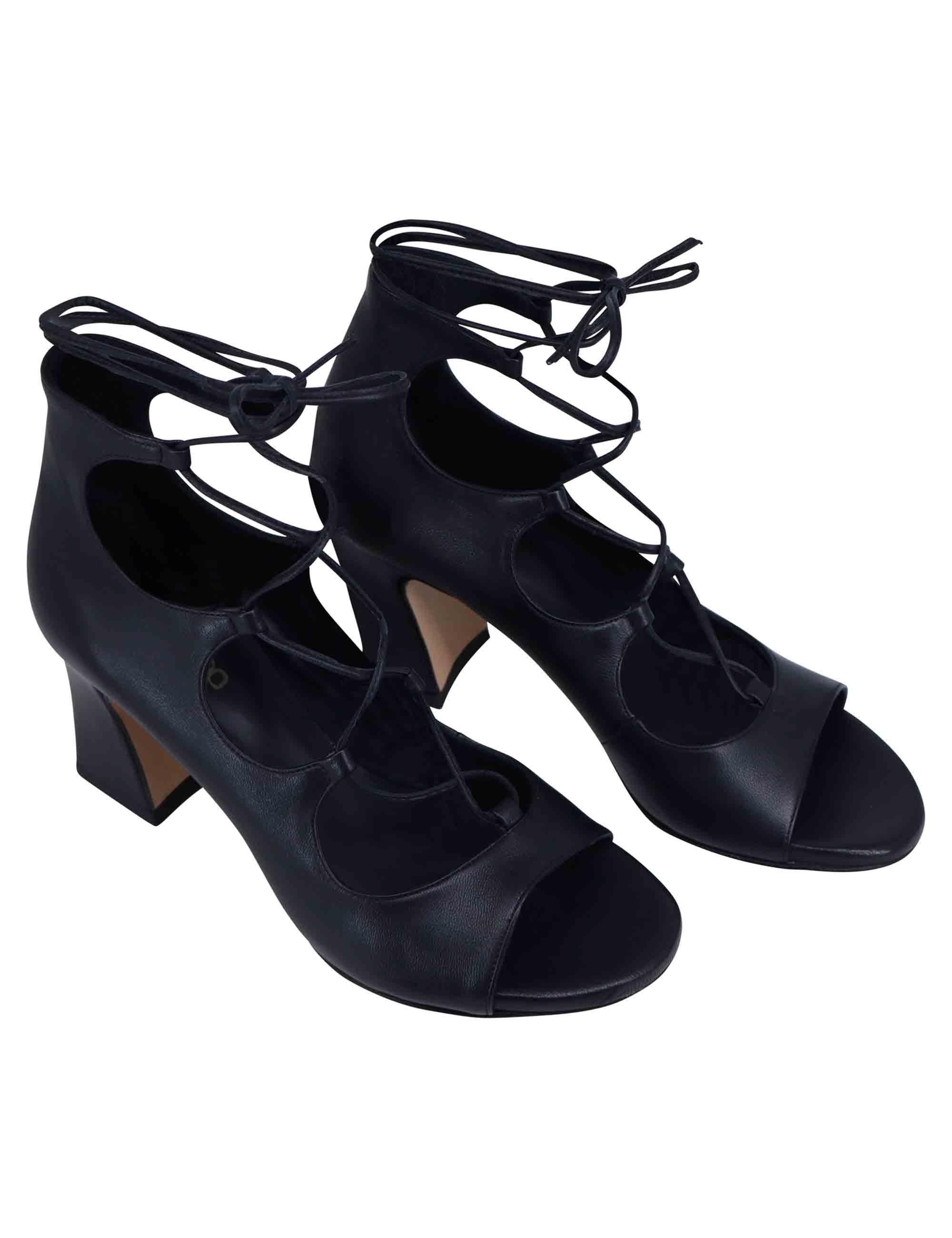 Sandali donna in pelle nera con lacci alla caviglia e tallone chiuso ROCK 20 001 Tattoo 