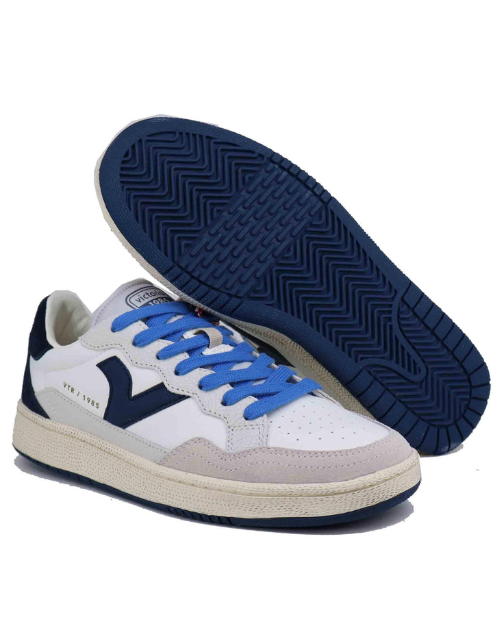 Sneakers uomo in pelle bianca con riporti blu 8806100 Azul Victoria 