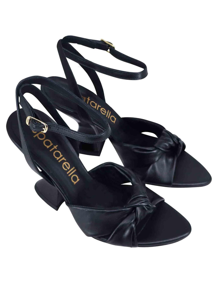 Sandali donna in pelle nera con tacco alto e cinturino alla caviglia SP896 001 Spatarella 