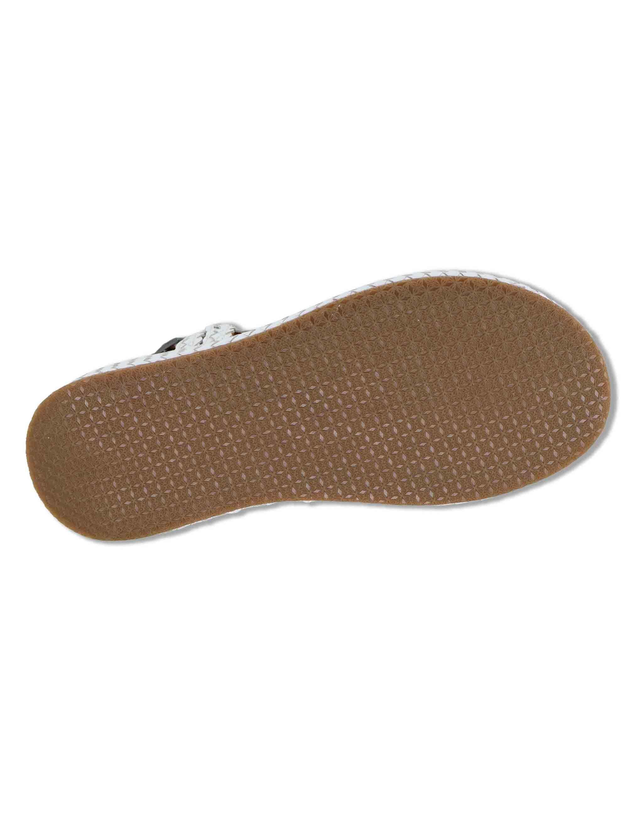Sandali donna in pelle intrecciata bianca con cinturino e zeppa media WD511R03 500013 Vueva 