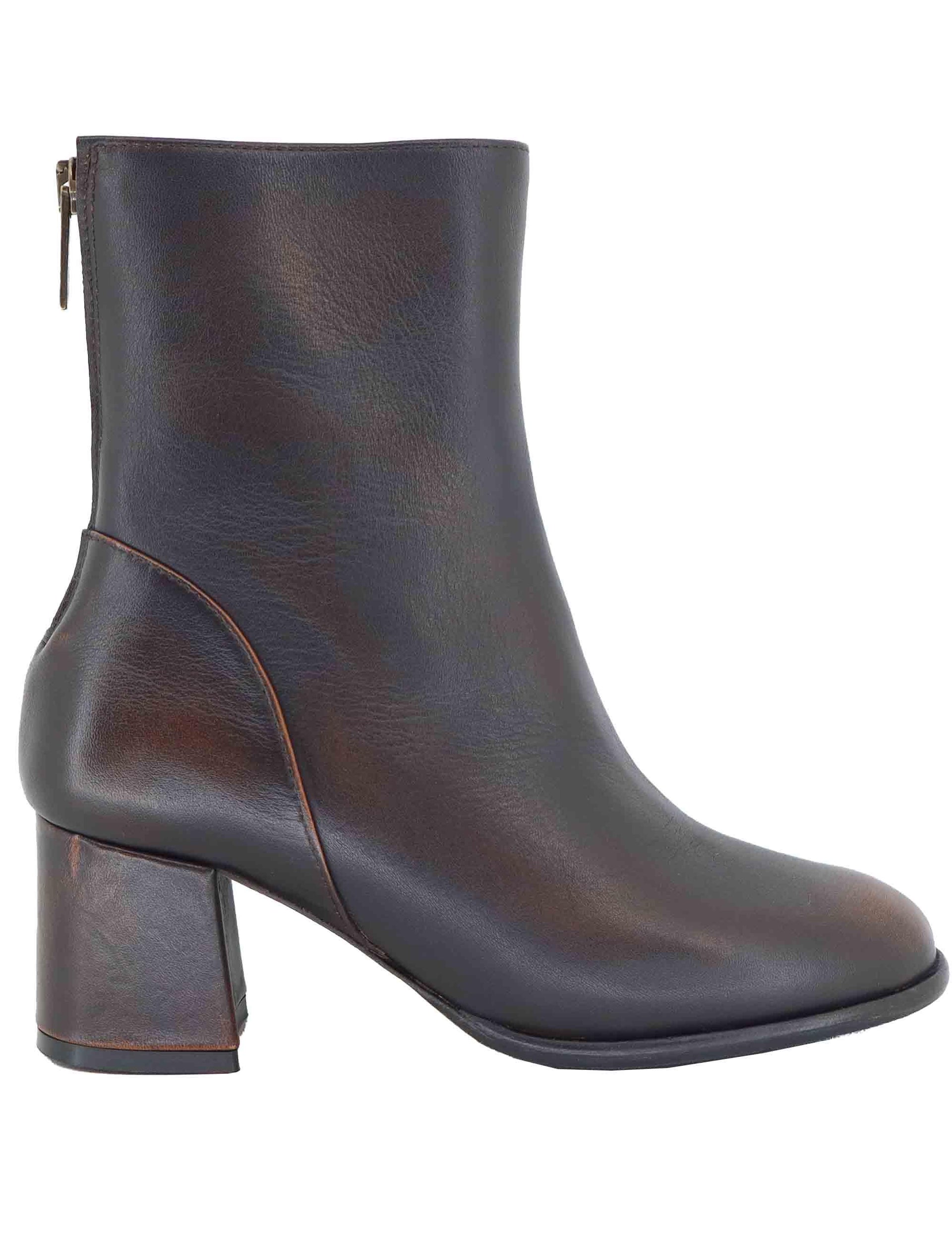 Stivaletti donna in pelle marrone con tacco medio e zip posteriore TR2601 014 L'Arianna 