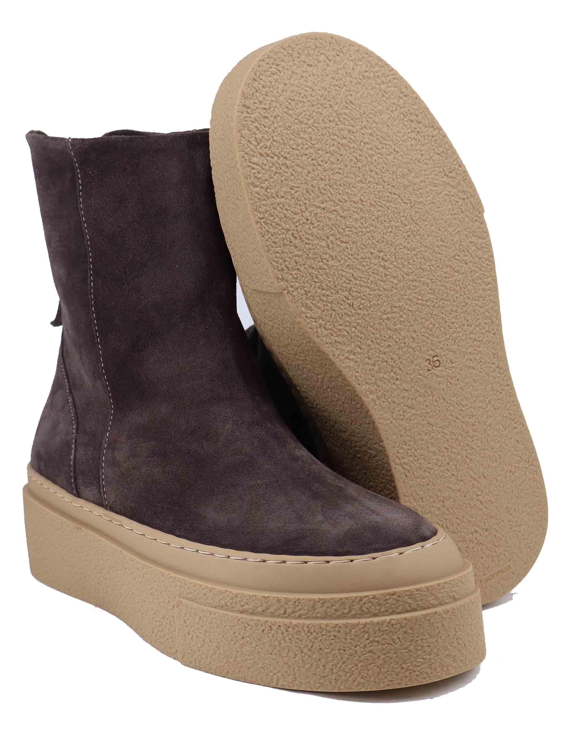 Sneakers donna in camoscio marrone MESA 013 Patrizia Bonfanti 