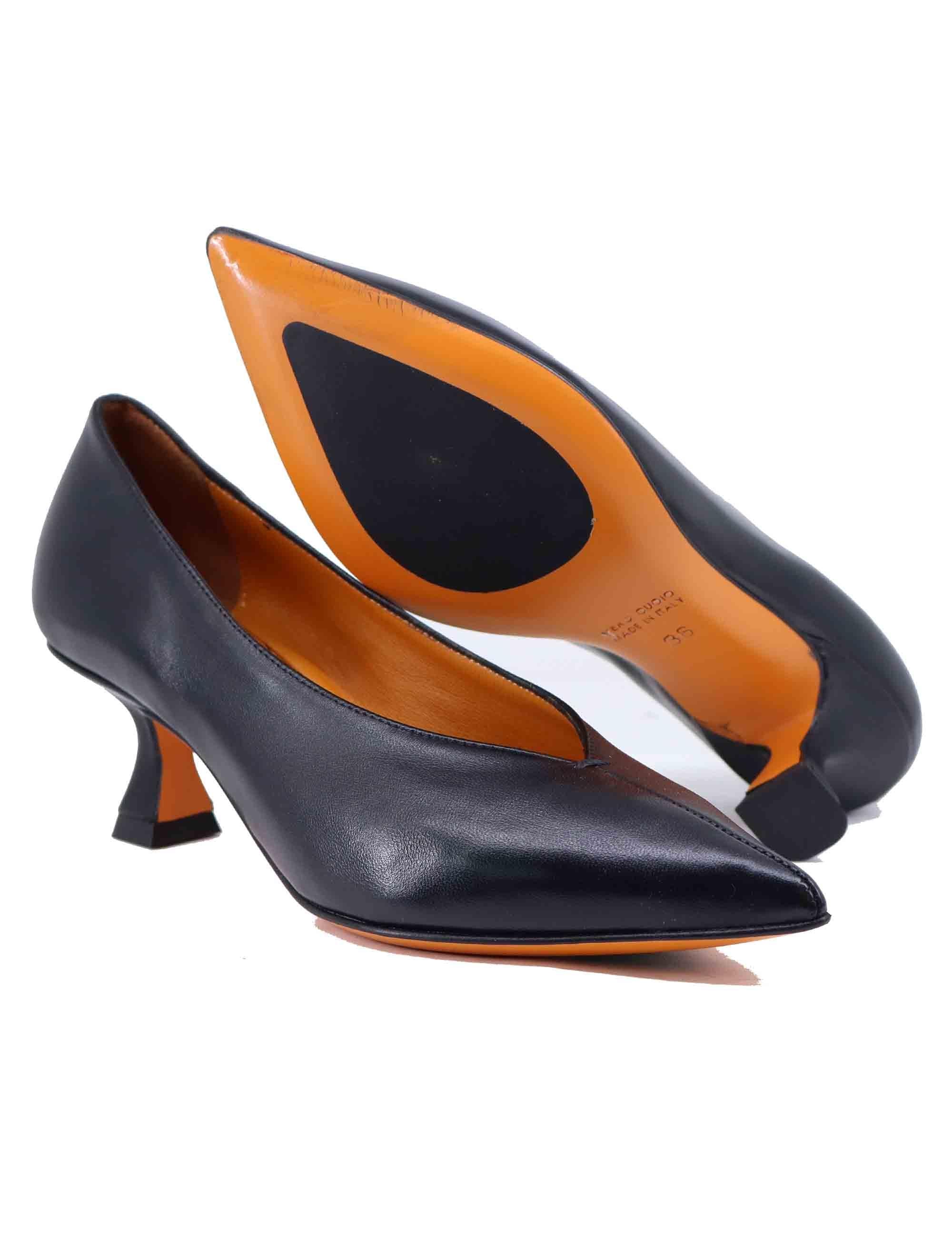 Decollete donna in pelle nera con scollo a V SP1068 001 Spatarella 