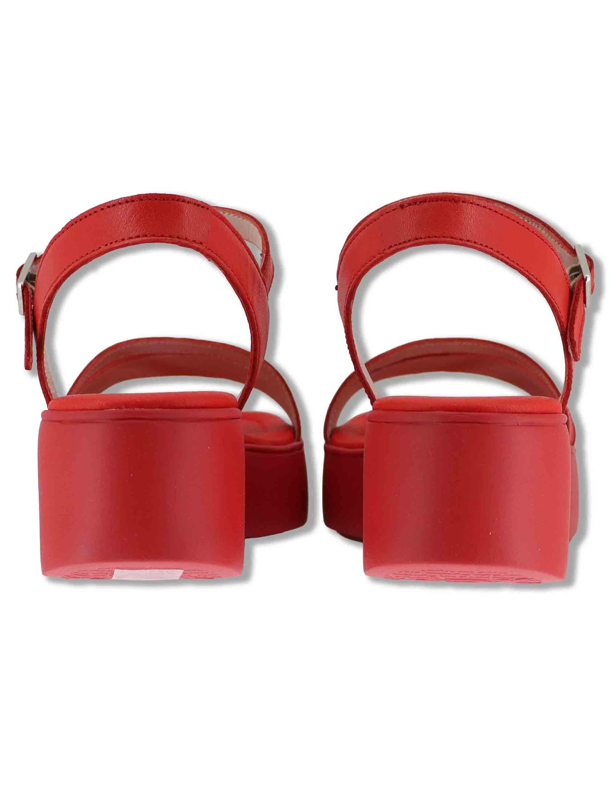 Sandali donna in pelle rossa con cinturino alla caviglia e zeppa in gomma B-1001 025 Wonders 
