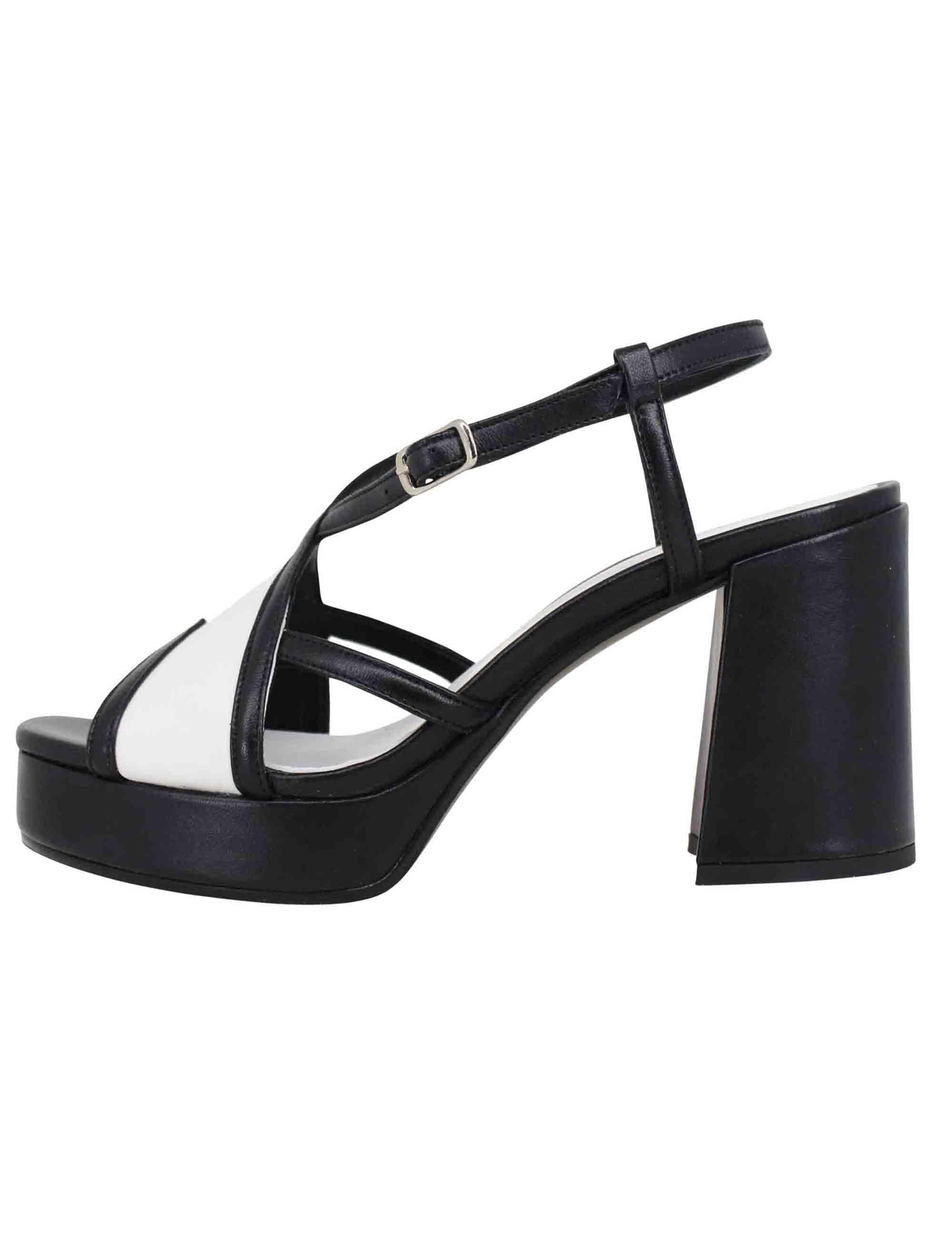 Sandali slingback donna in pelle nera tacco alto e plateau SP863 001 Spatarella 