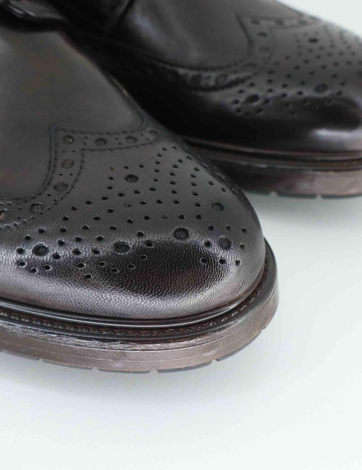 Stringate uomo in pelle marrone con impunture e suola in gomma SPGB2080 014 Spatarella 