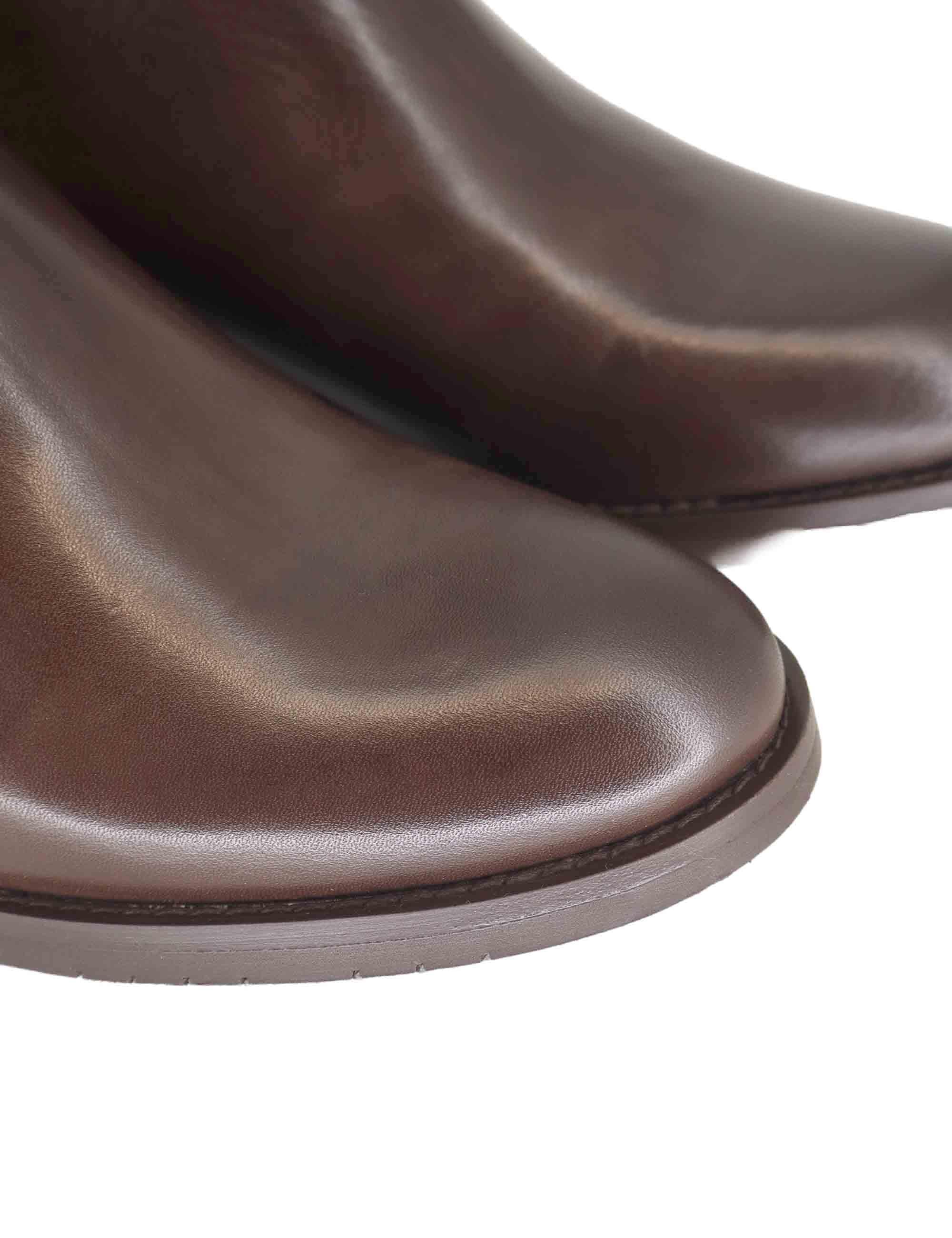 Stivali donna in pelle marrone con fibbia oro laterale SPST7005 014 Spatarella 