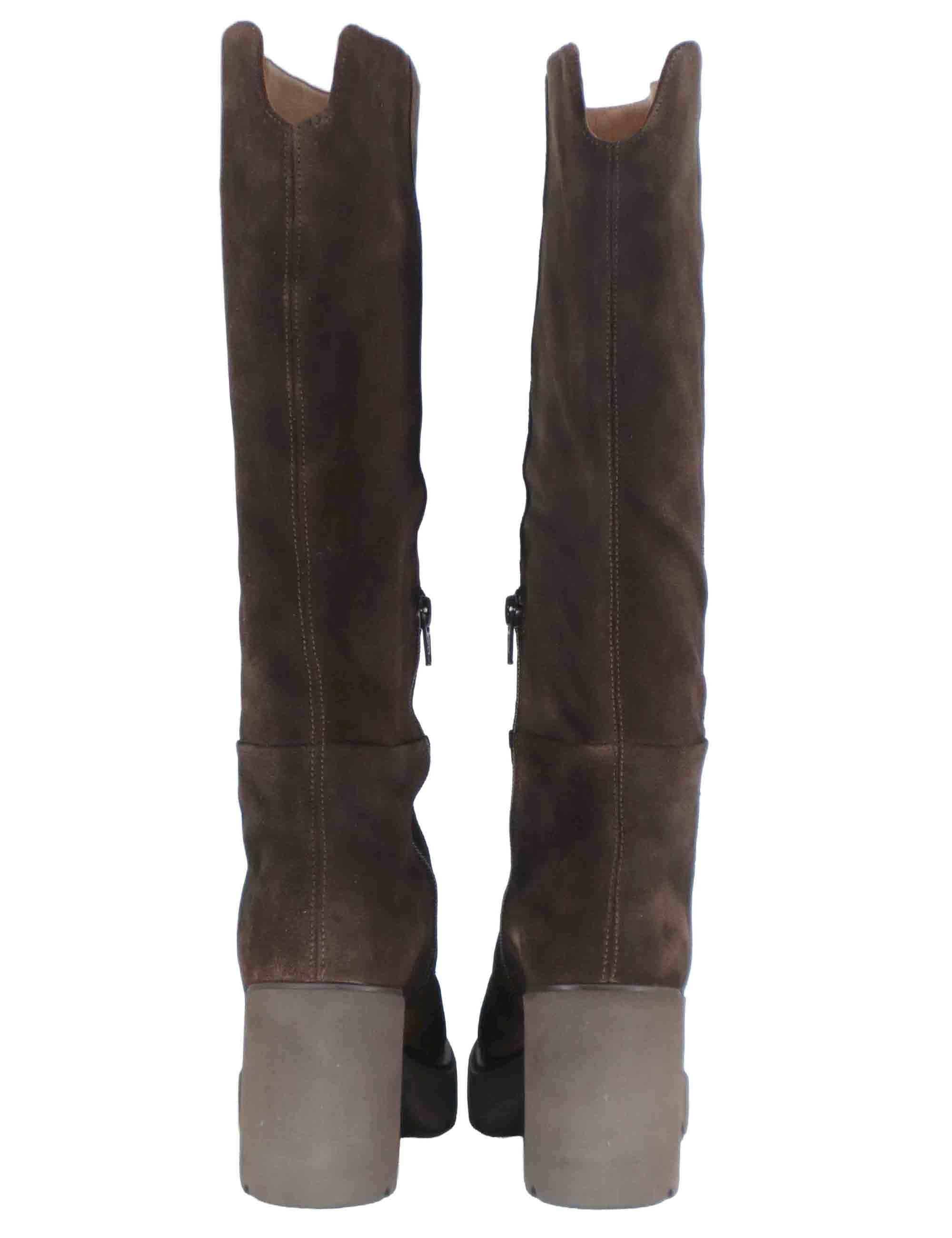 Stivali donna in camoscio marrone con suola alta in gomma KAYLI BS BROWN Unisa 