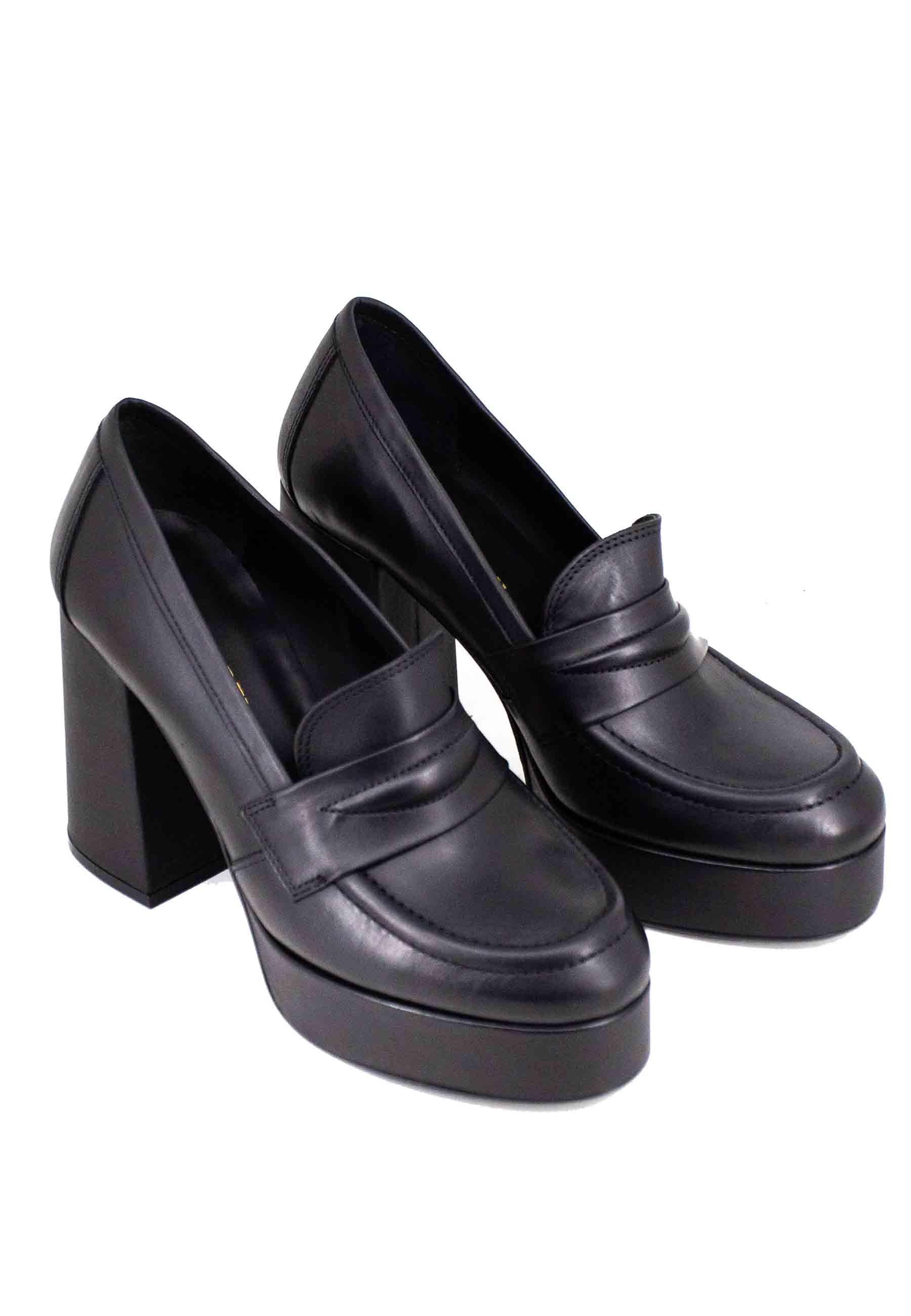 Mocassini donna in pelle nera con tacco alto e plateau BG2101 001 Bruno Premi 