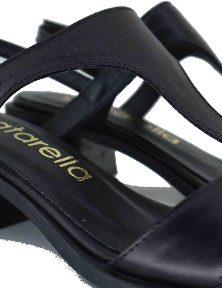 Sandali donna in pelle nera con borchia oro cinturino posteriore e tacco medio SP262065 001 Spatarella 