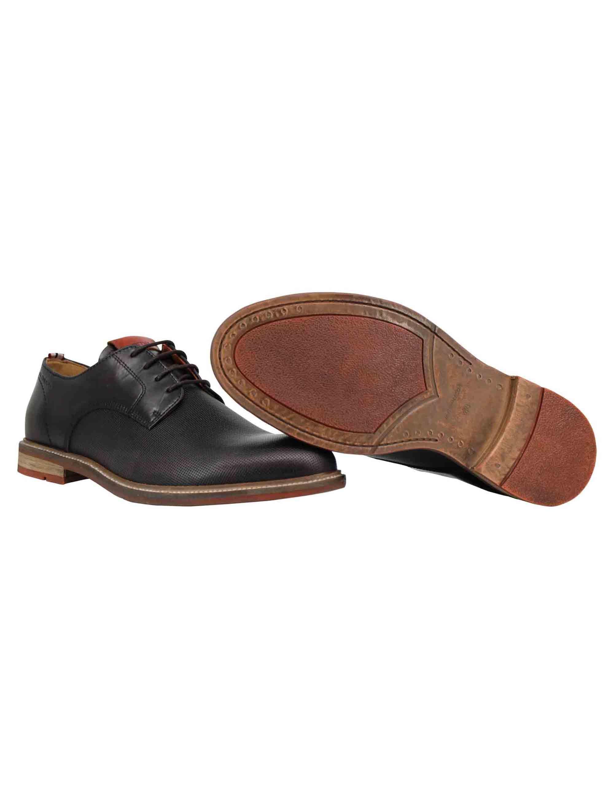 Stringate uomo Caye in pelle marrone con suola in gomma 11465A 5913 Ambitious 
