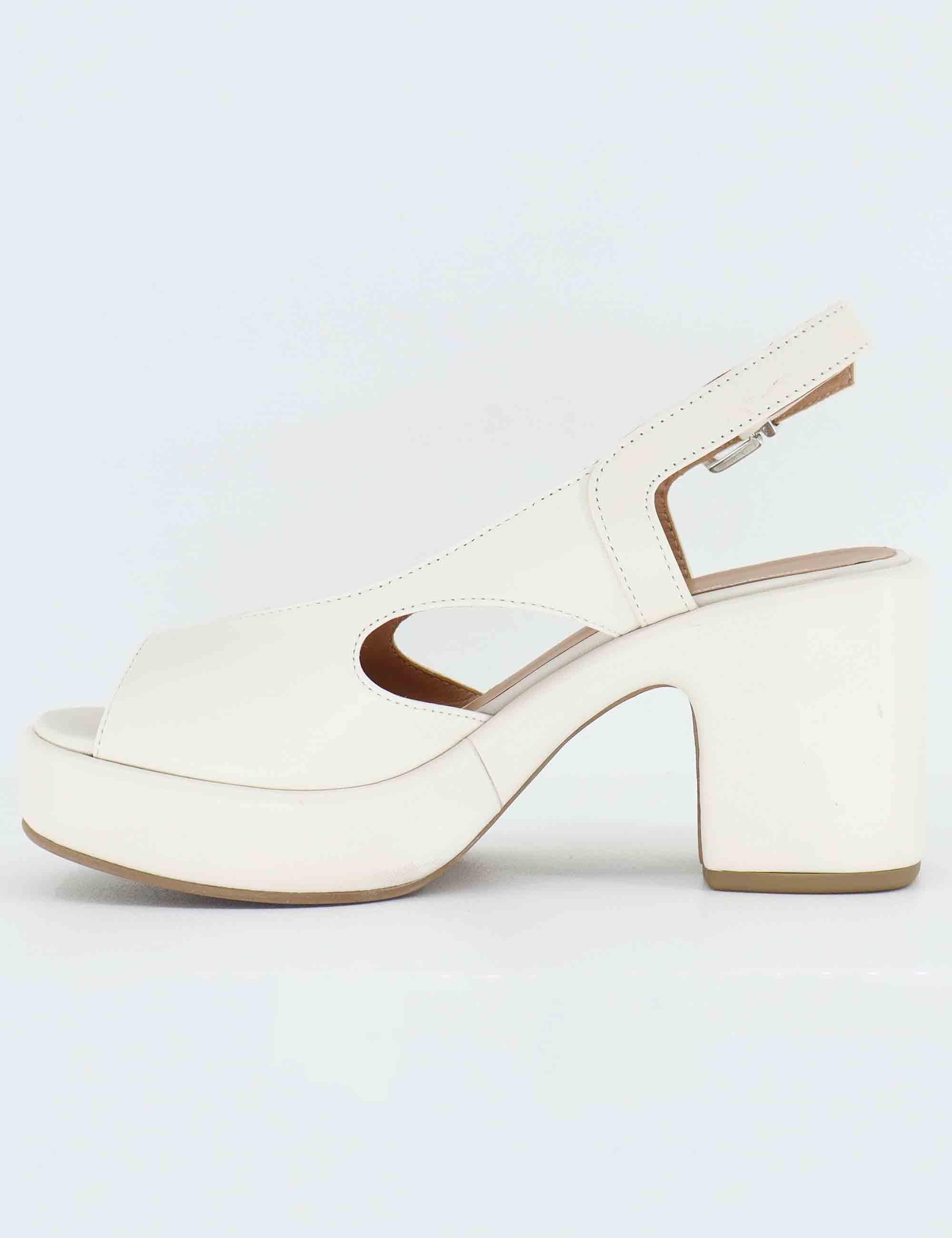 Sandali slingback donna in pelle off white con zeppa 3020 4 Gianmarco Sorelli 