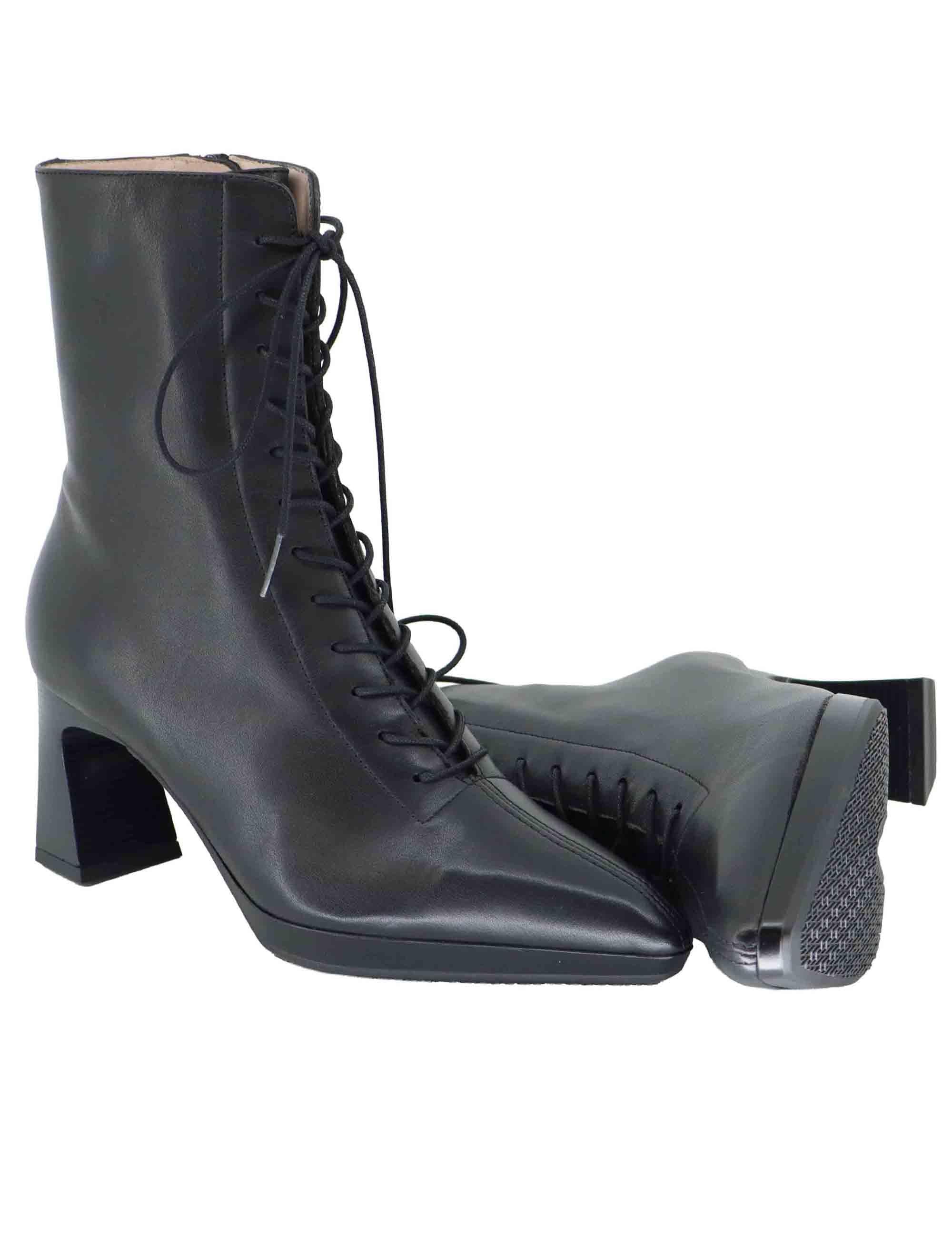 Stivaletti stringati donna in pelle nera con tacco alto HI254379 C001 Hispanitas 