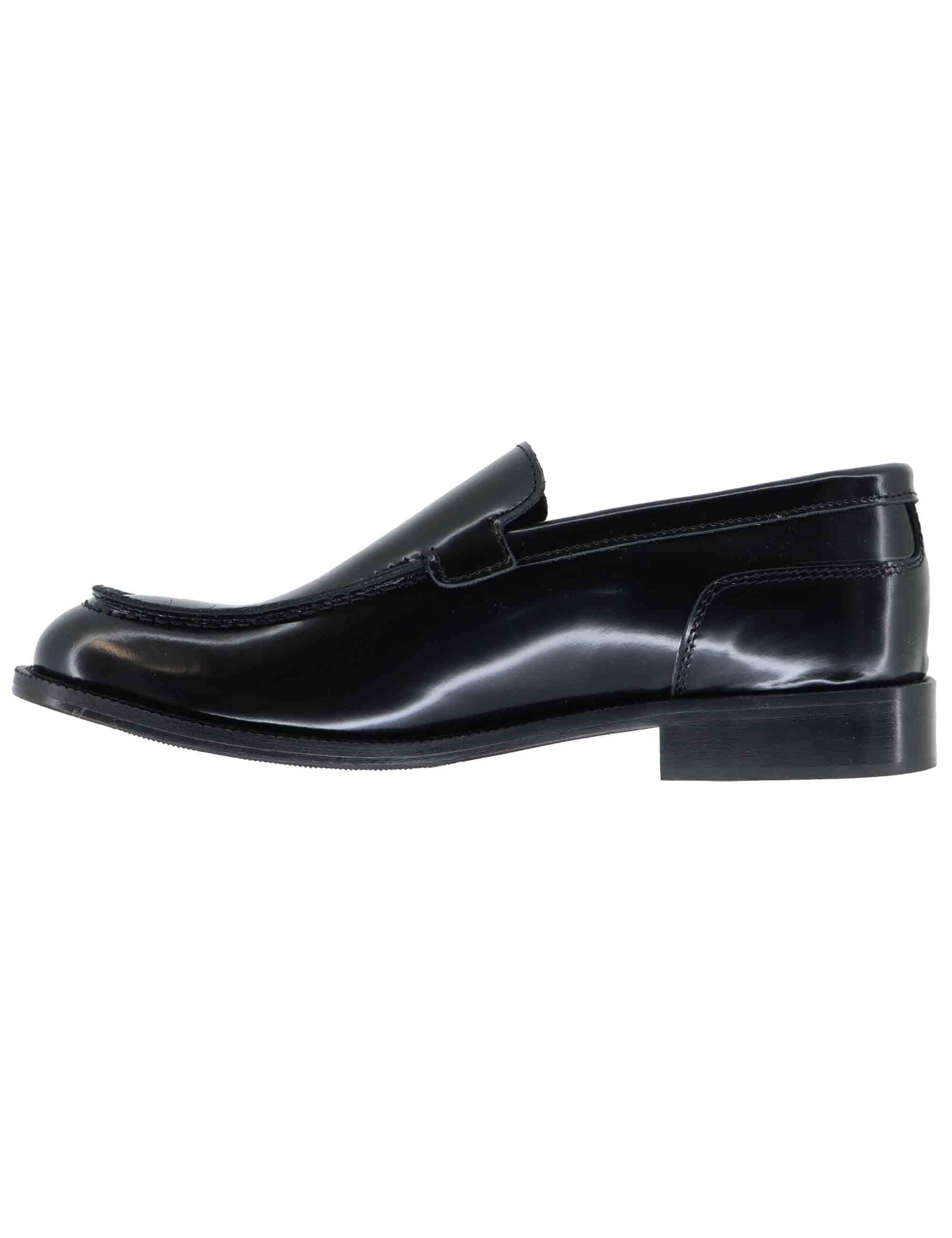 Mocassini uomo in pelle nera con patta liscia SPDU6013 001 Spatarella 